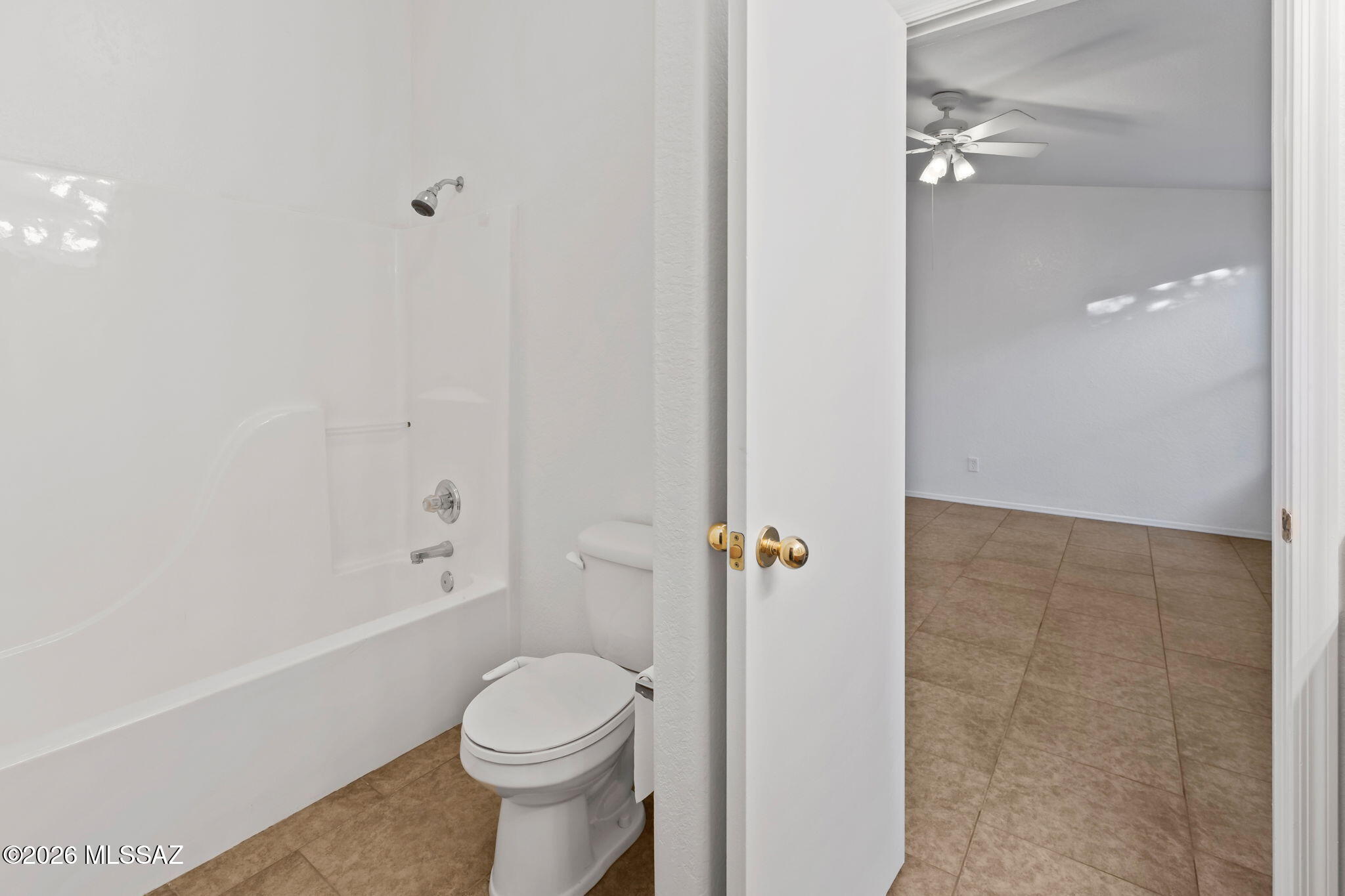 Campana De Plata (1-77) - Residential