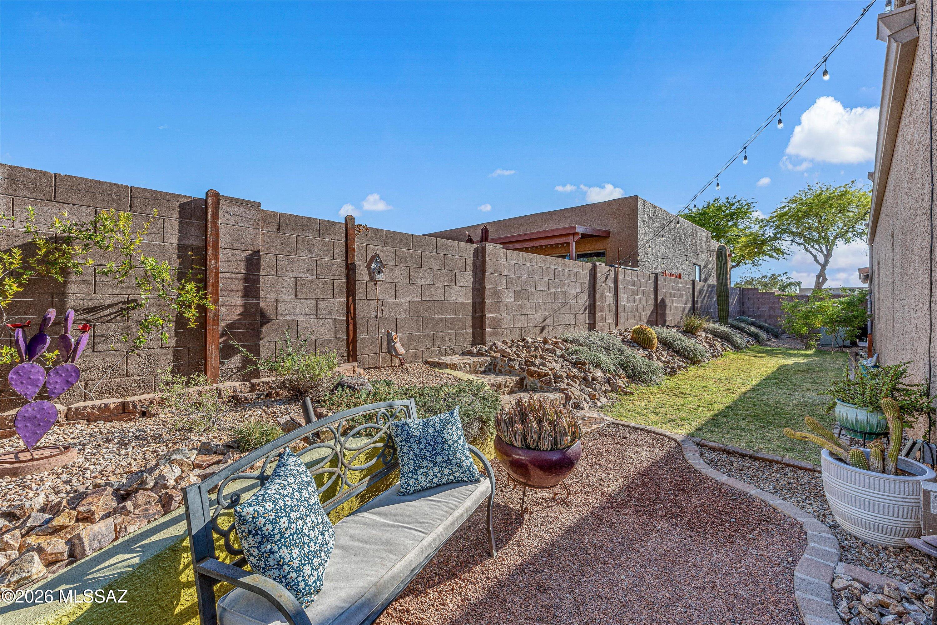 Marquette Place (1-44) - Residential