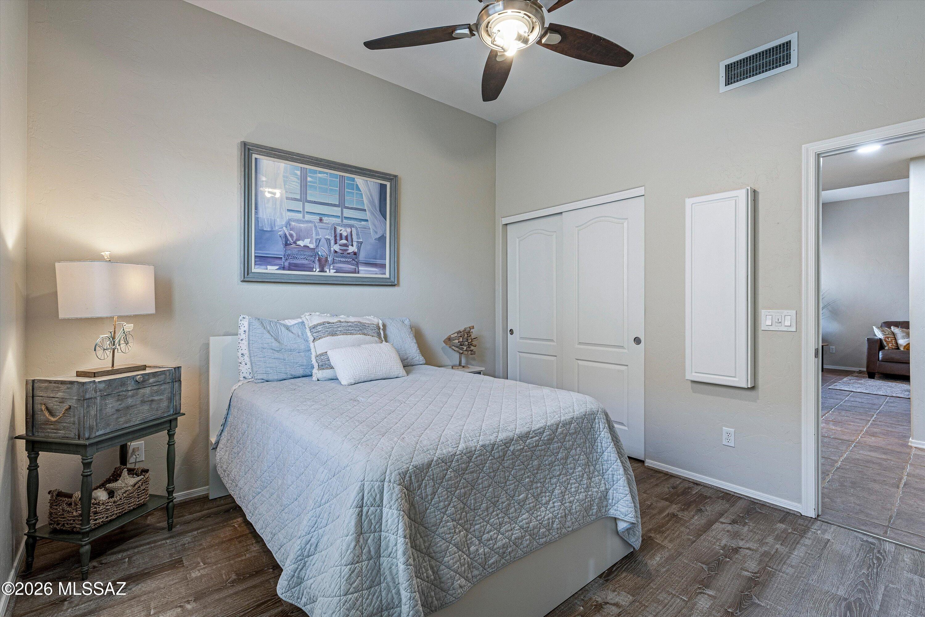 Marquette Place (1-44) - Residential