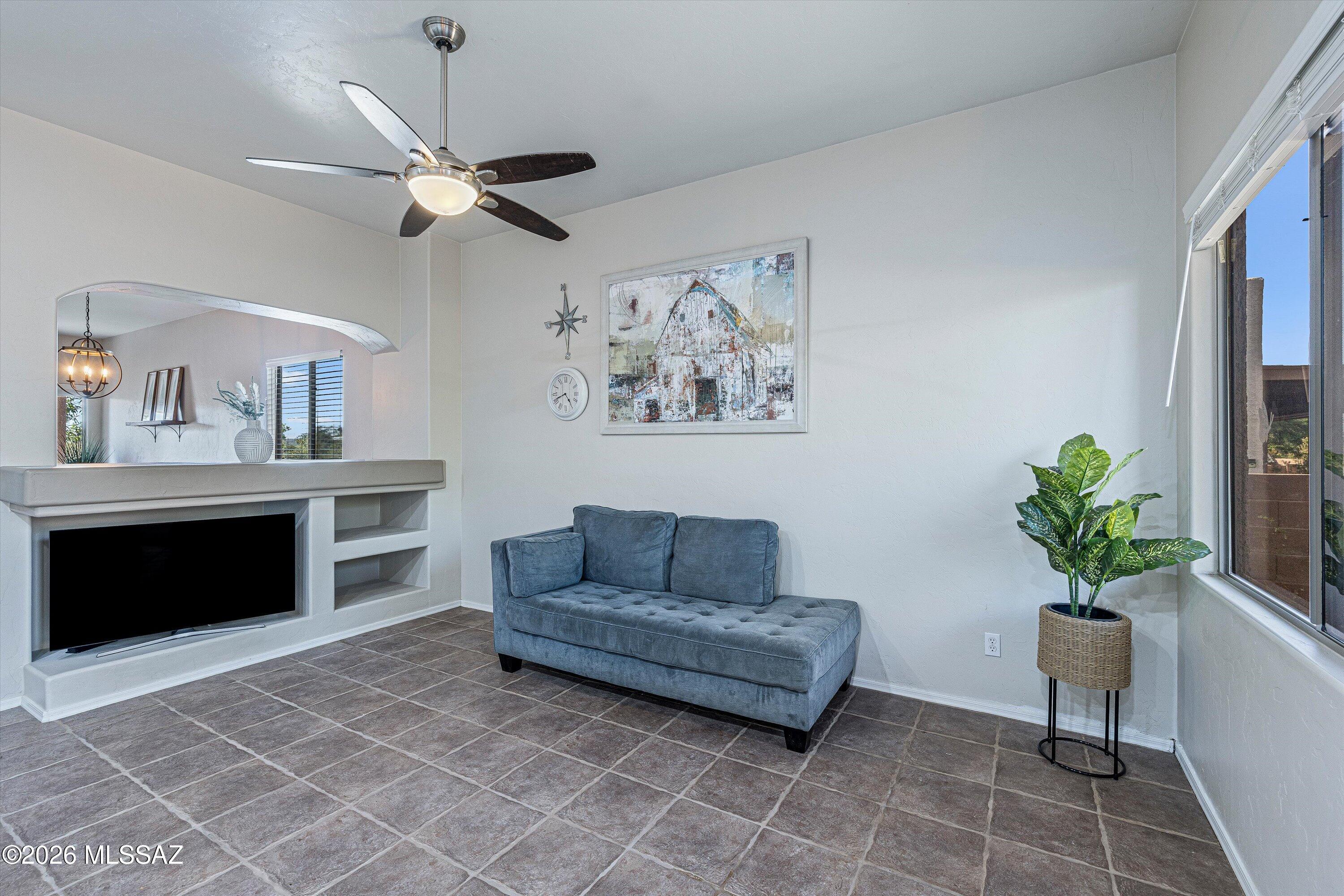 Marquette Place (1-44) - Residential