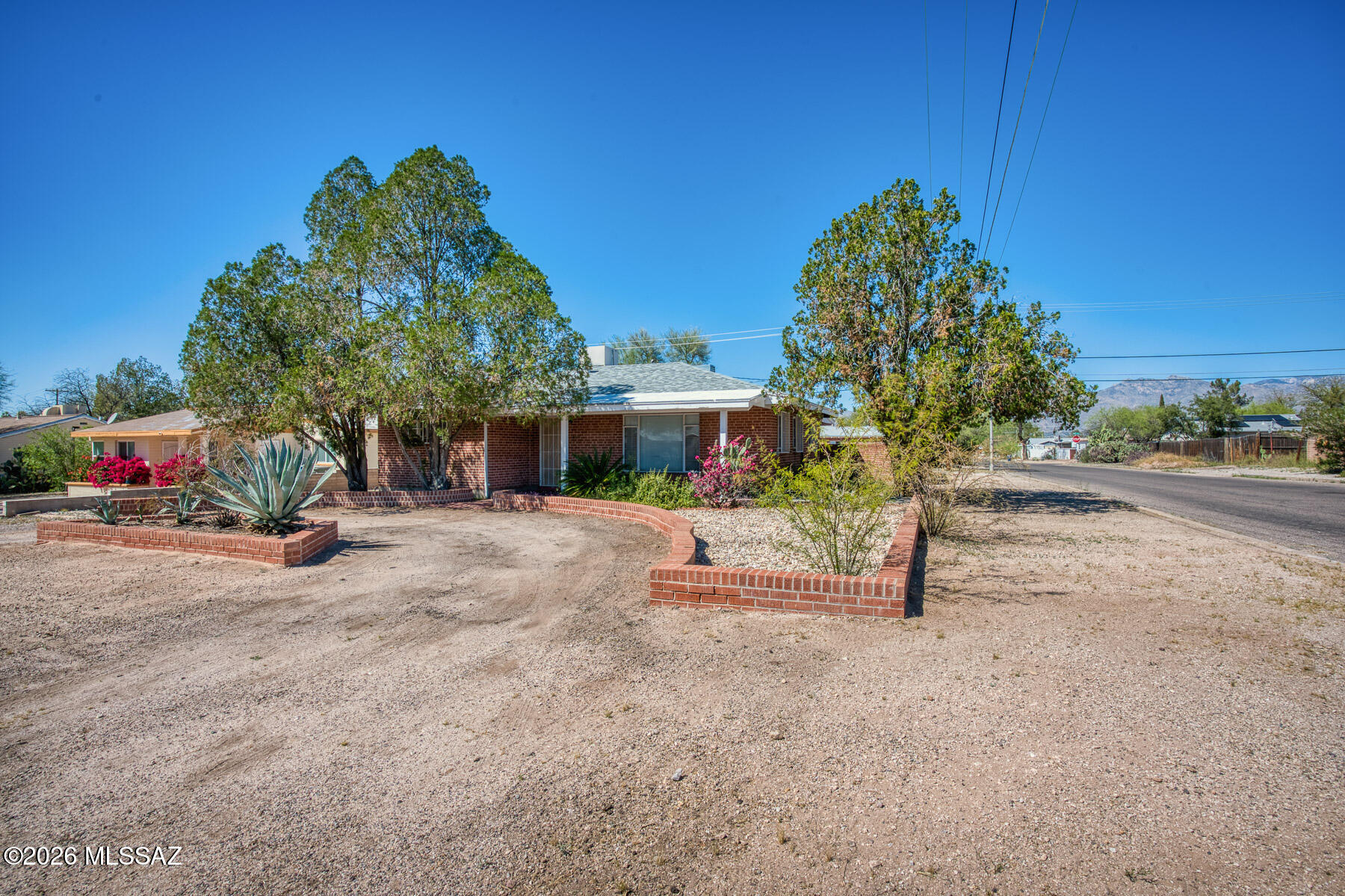 Broadway Manor - Residential