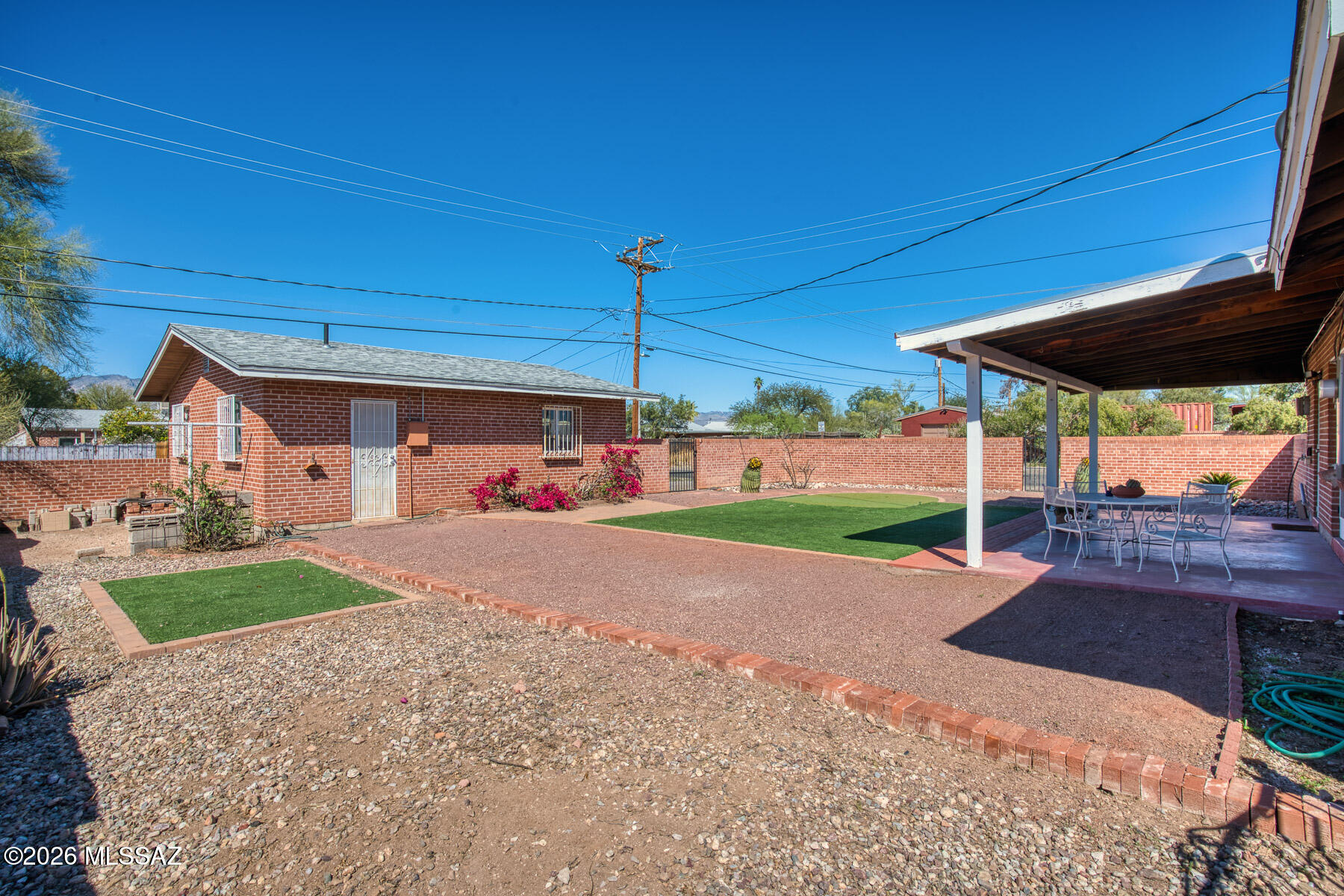 Broadway Manor - Residential