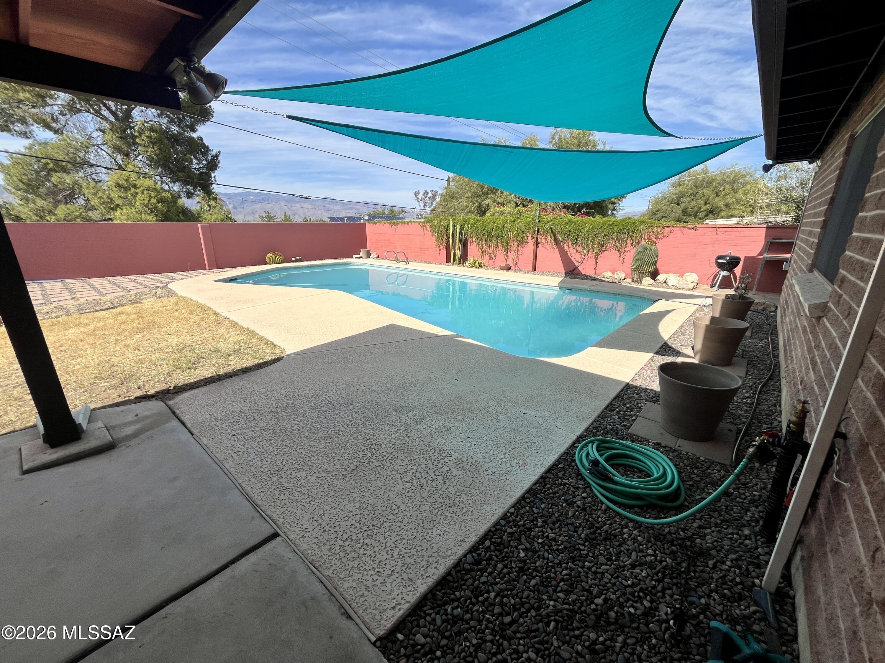 Vista Del Sierras East (1-83) - Residential Lease