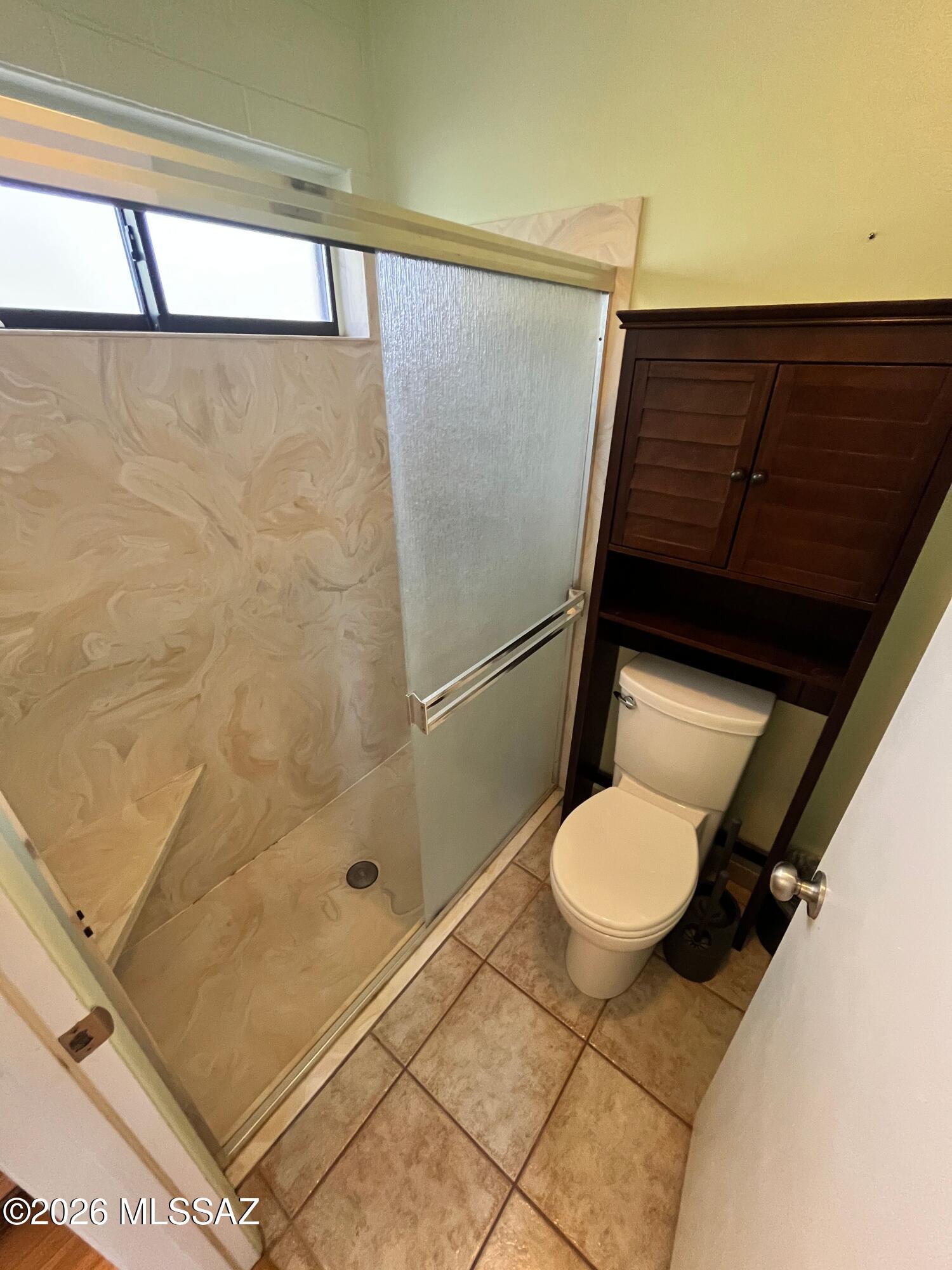 Vista Del Sierras East (1-83) - Residential Lease