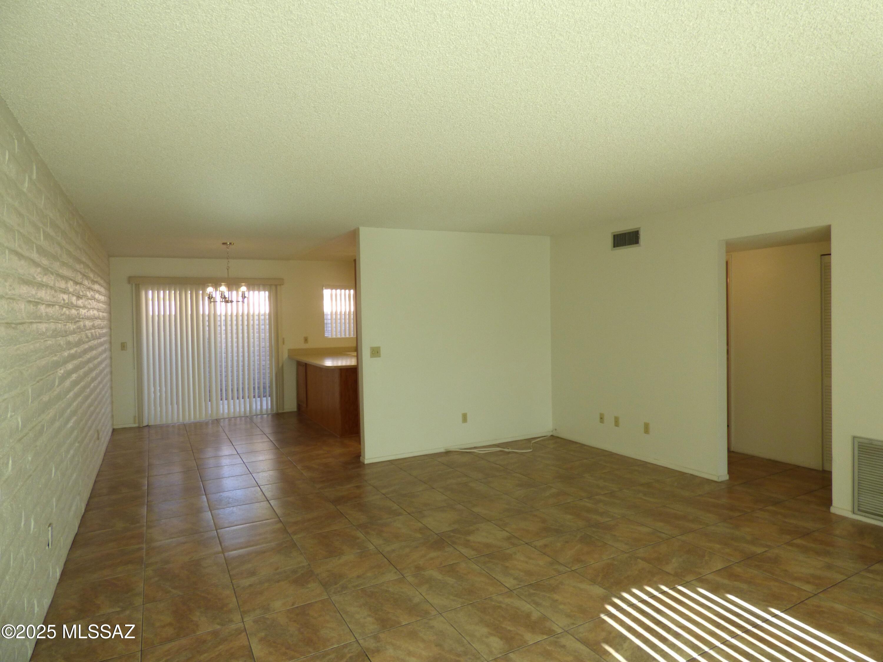 Villa La Estela Garden Townhouses (1-76) - Residential Lease