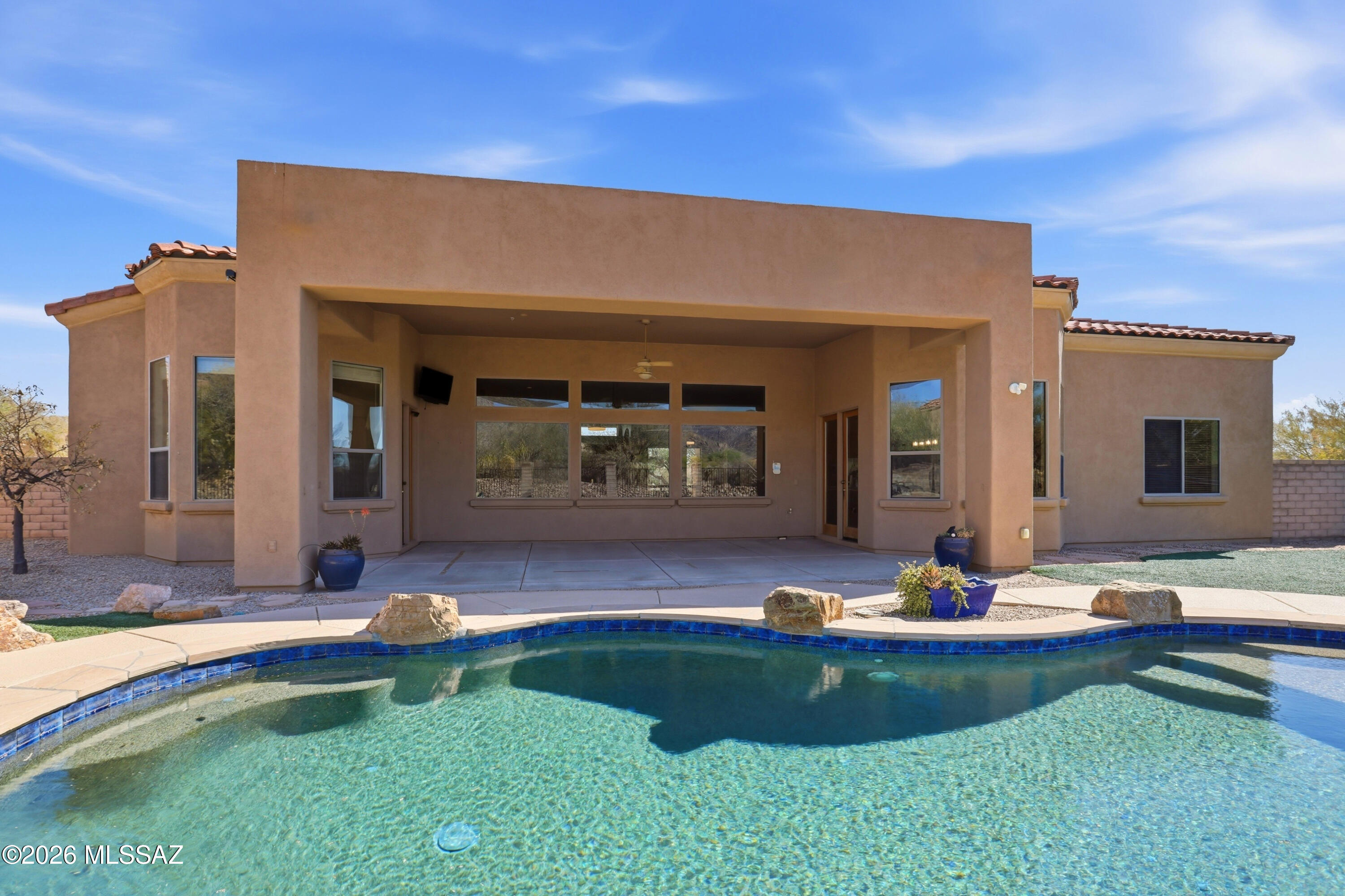 Dos Lagos at Dove Mountain (1-91) - Residential