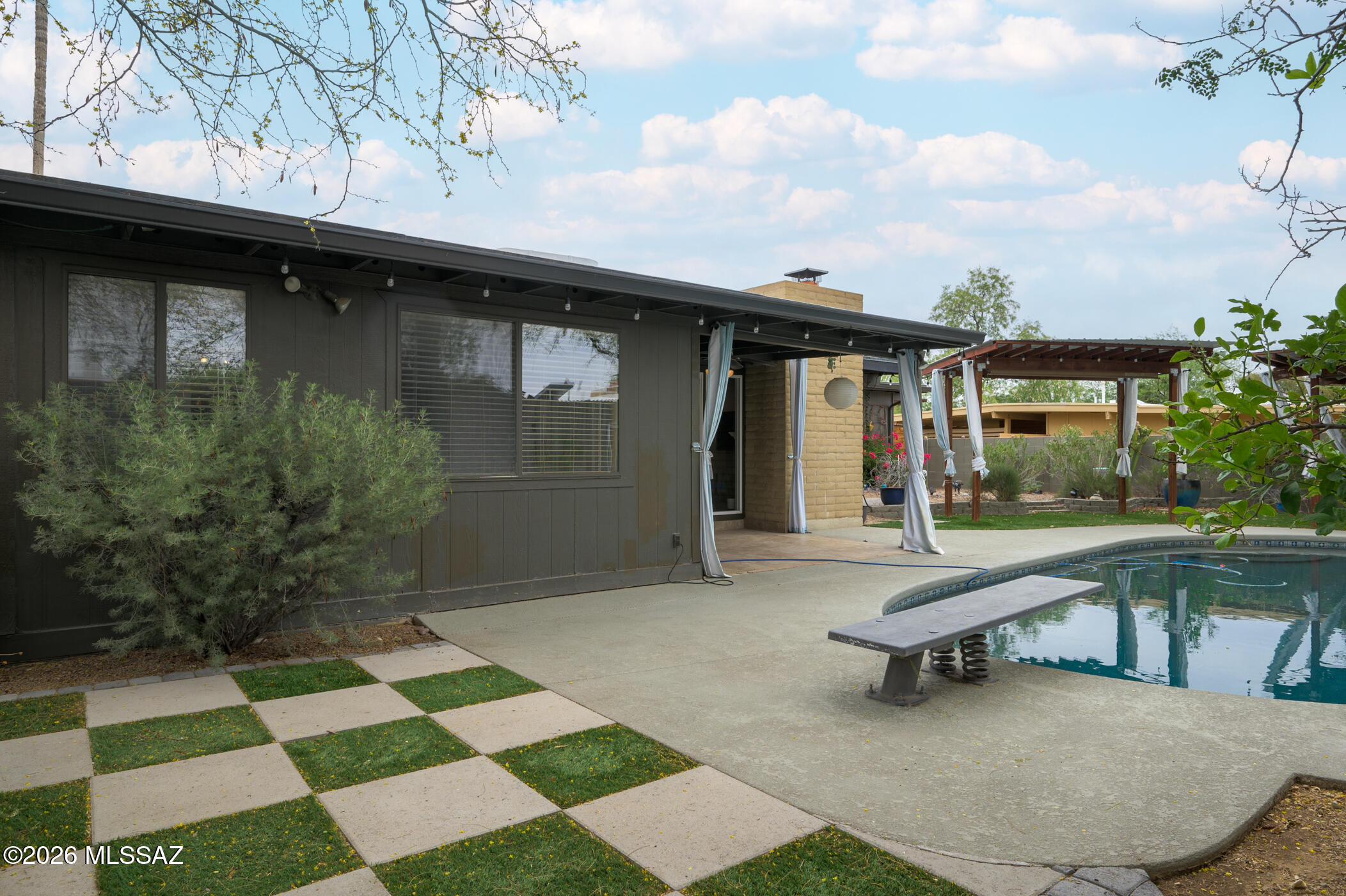 Hidden Hills (104-200) - Residential