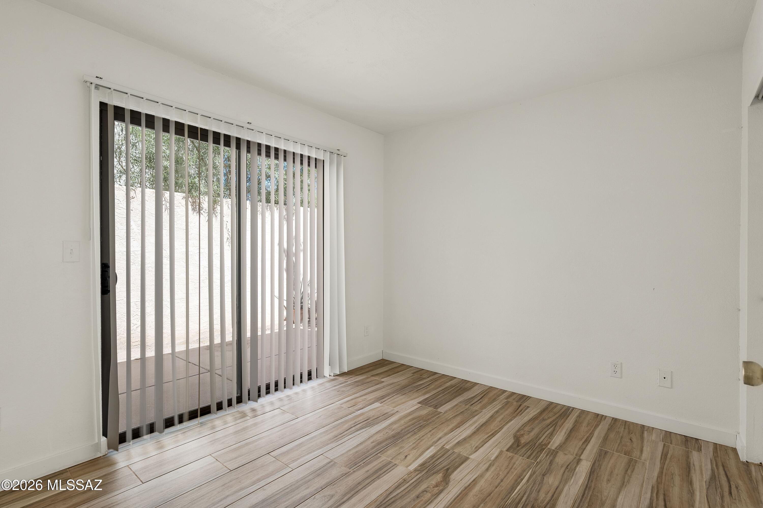 Casa Gallego (1-76) - Residential