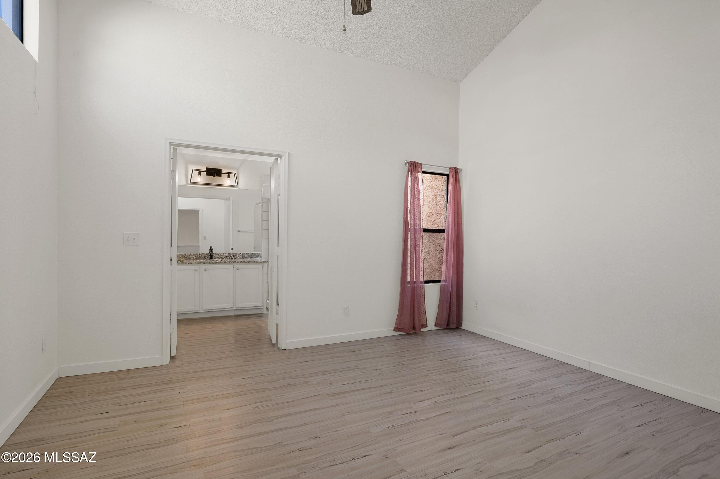Casa Gallego (1-76) - Residential