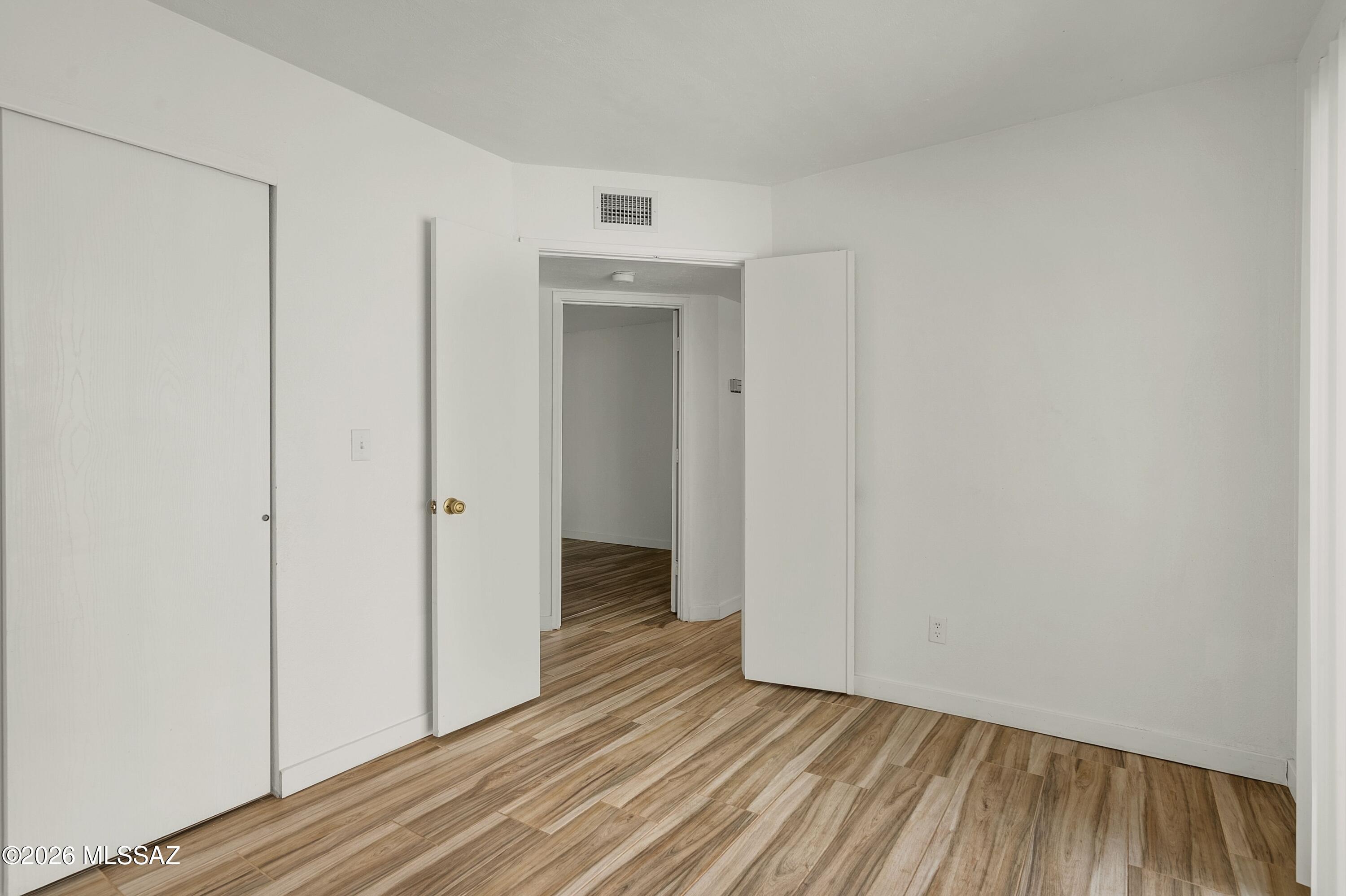 Casa Gallego (1-76) - Residential