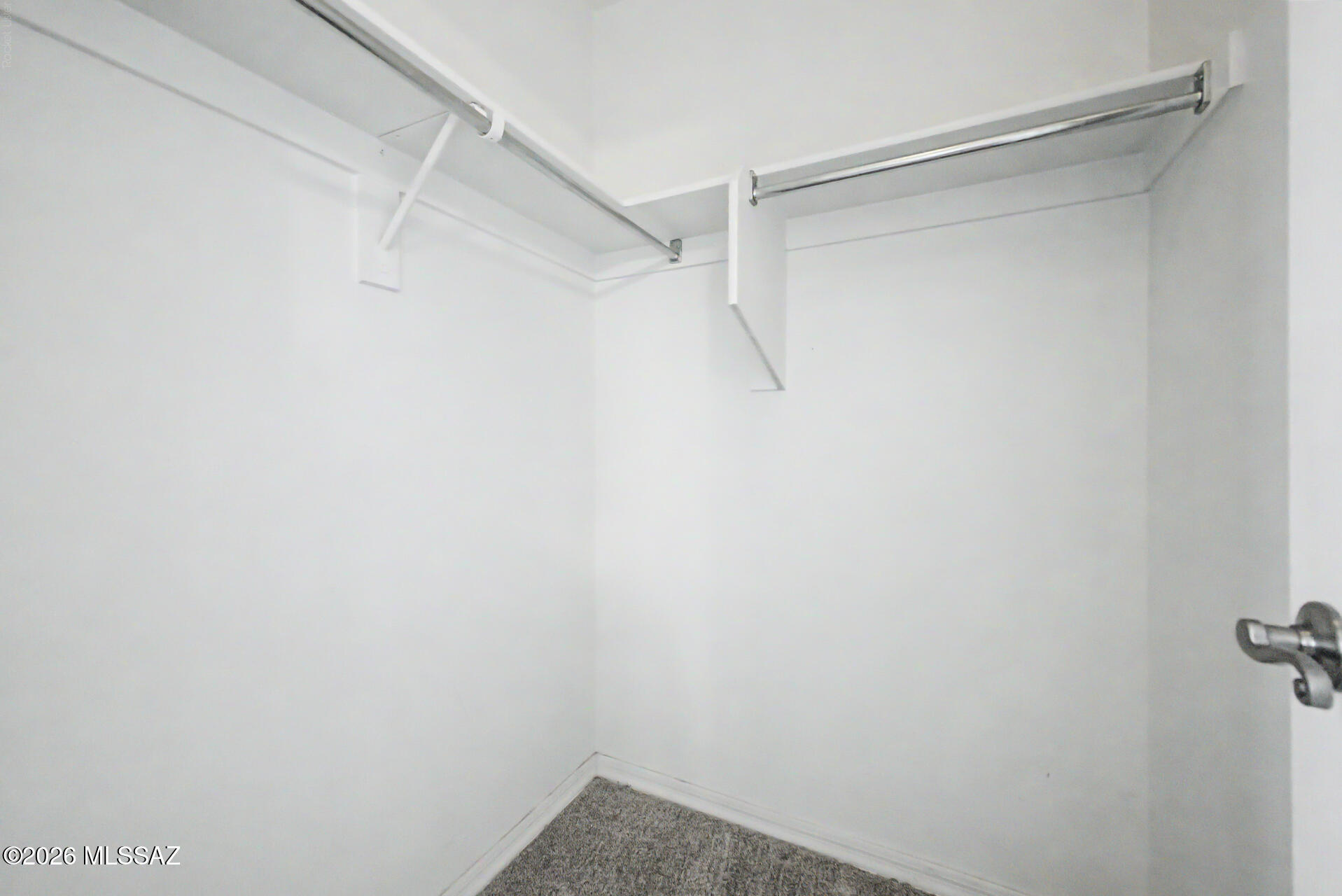 Black Horse (1-411) - Residential