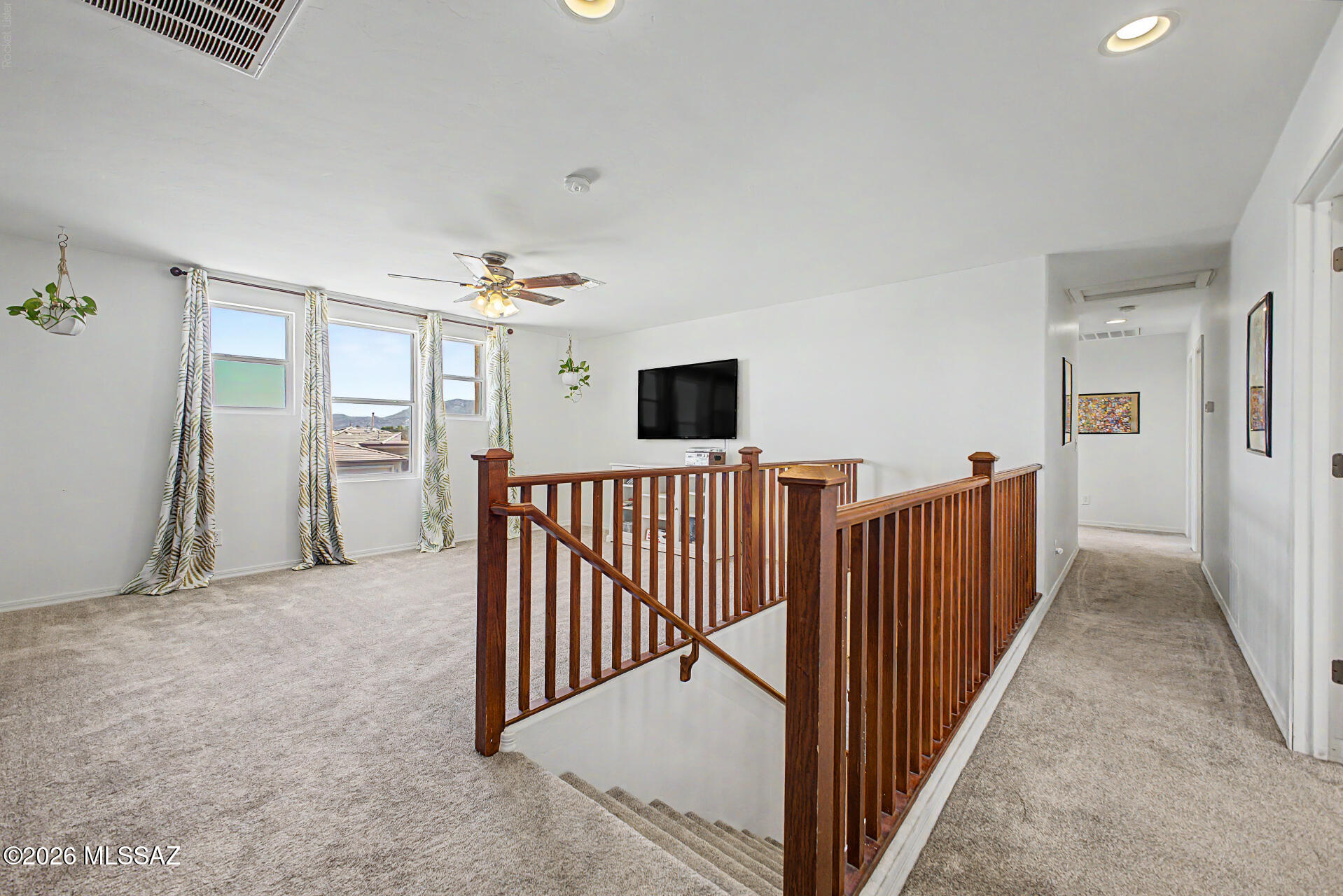Black Horse (1-411) - Residential