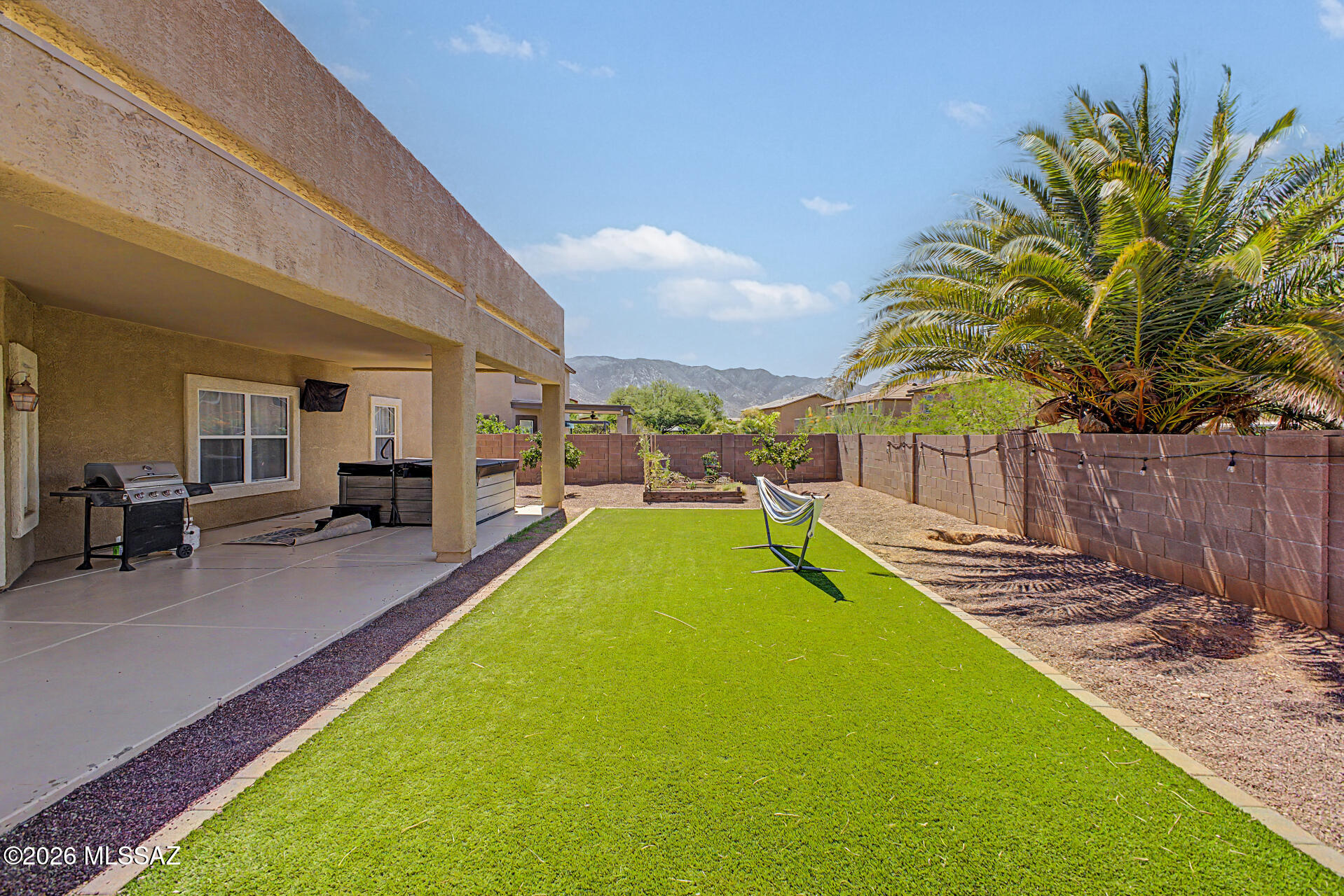 Black Horse (1-411) - Residential