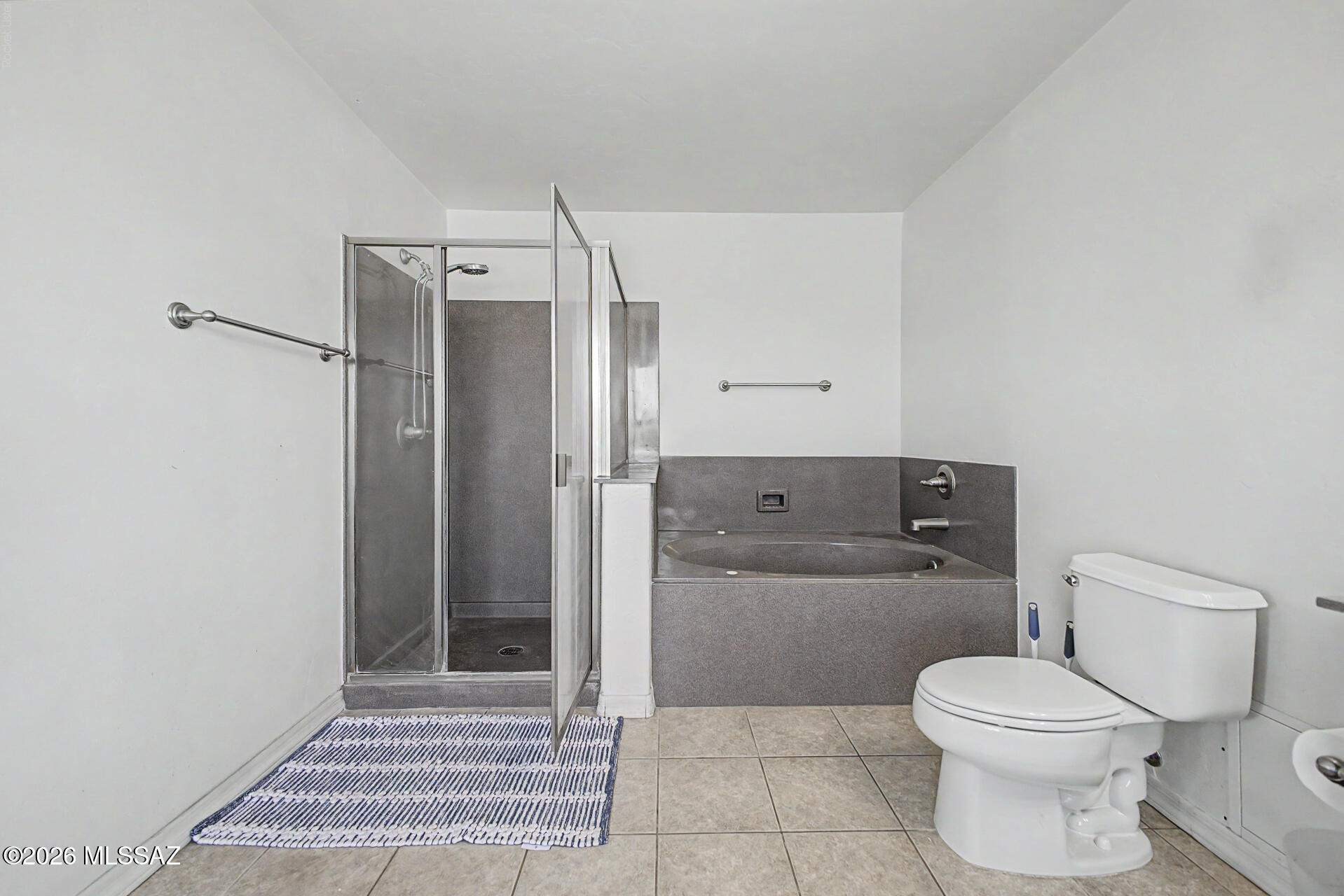 Black Horse (1-411) - Residential
