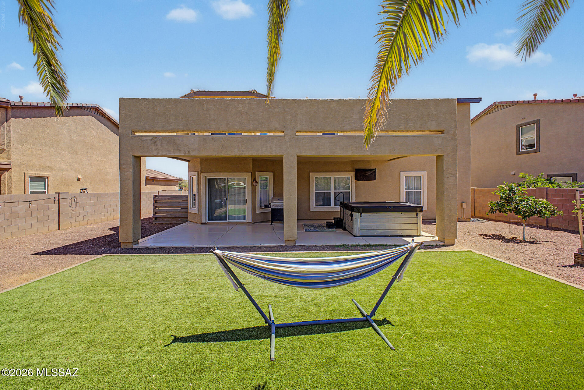 Black Horse (1-411) - Residential
