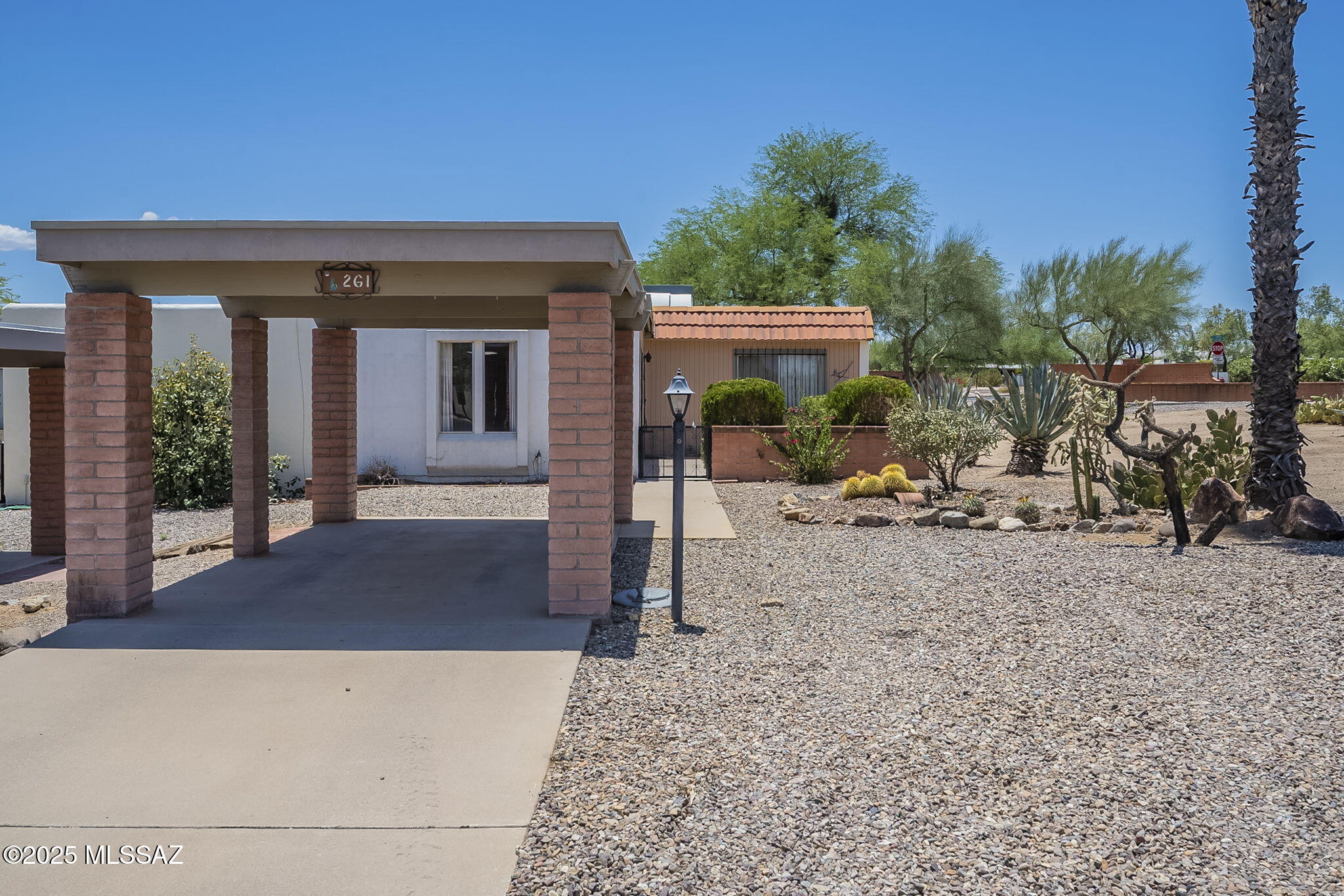 Green Valley Townhouses NO.7 - Residential