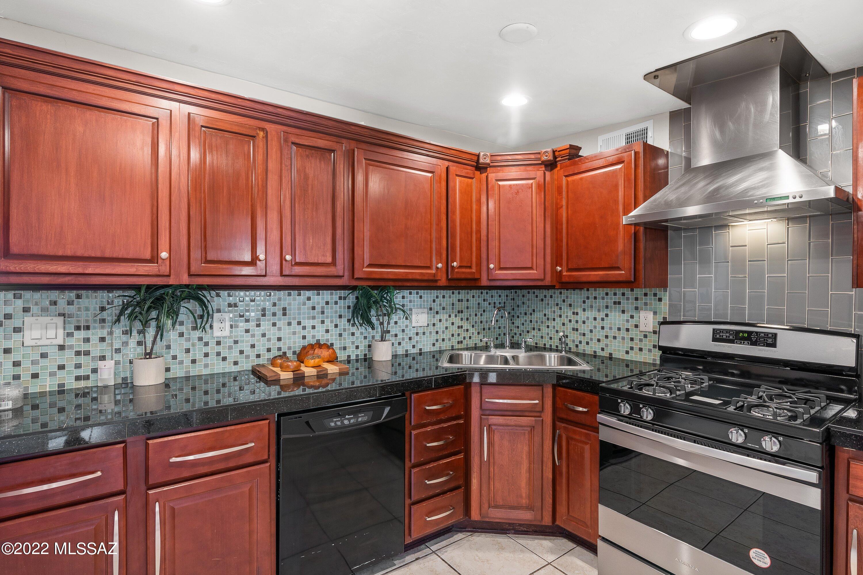 Craycroft Terrace - Residential Lease