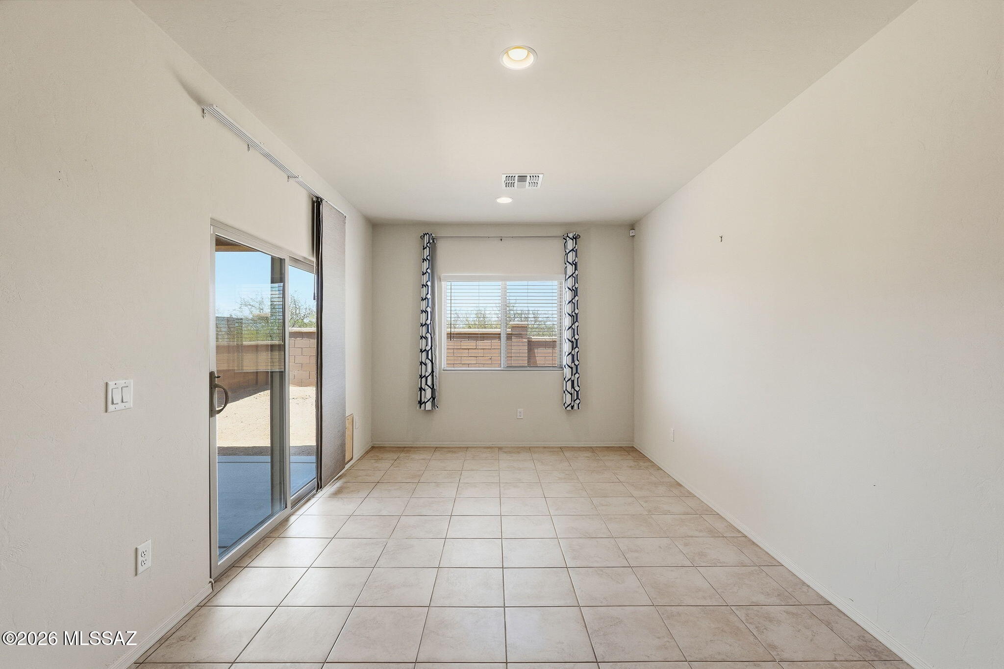 Entrada La Coraza - Residential