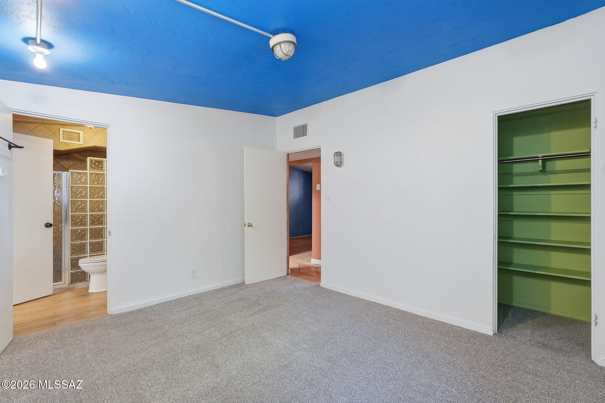 Kingston Knolls Terrace - Residential