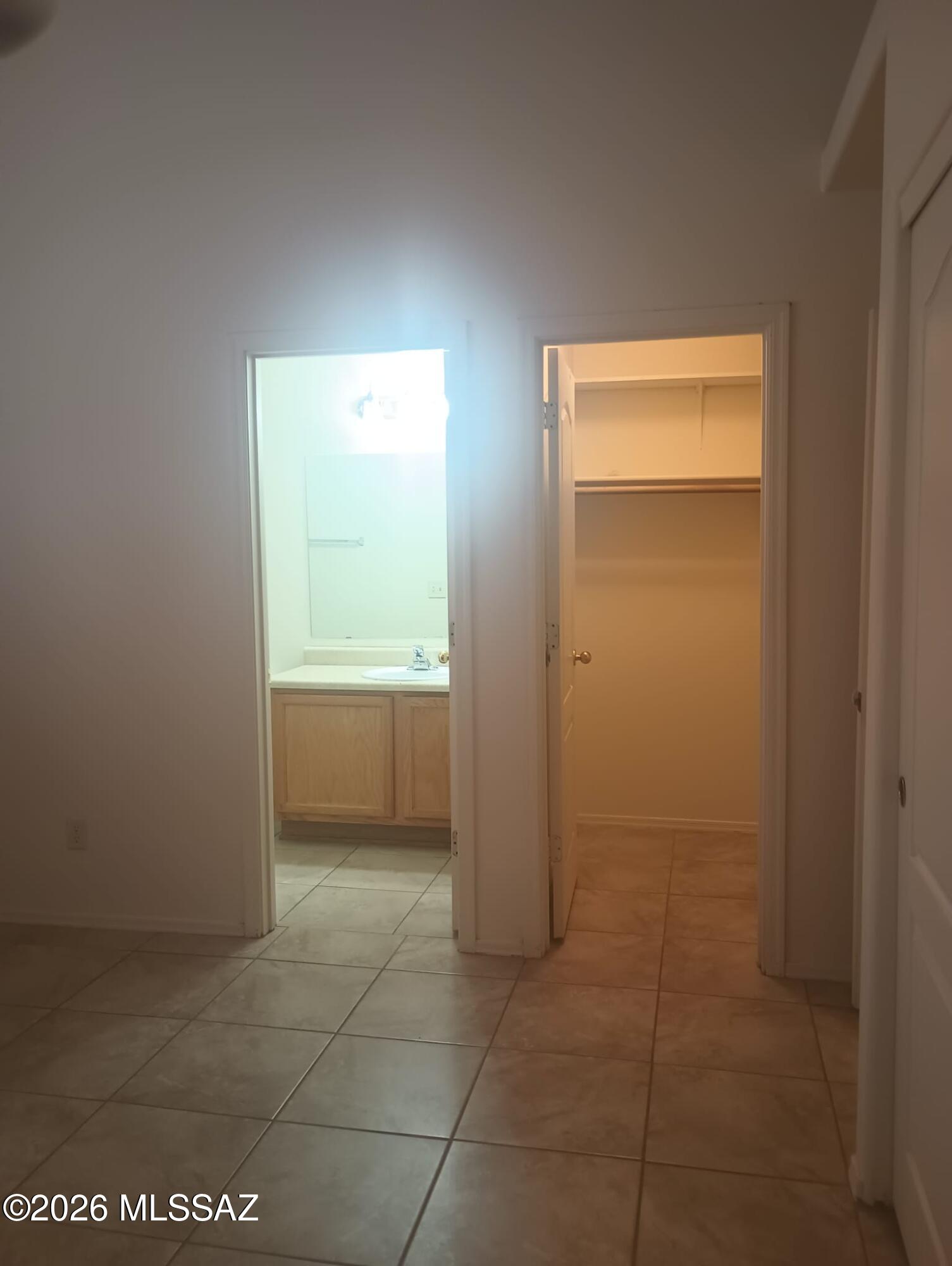 Mona Lisa Heights II - Residential Lease