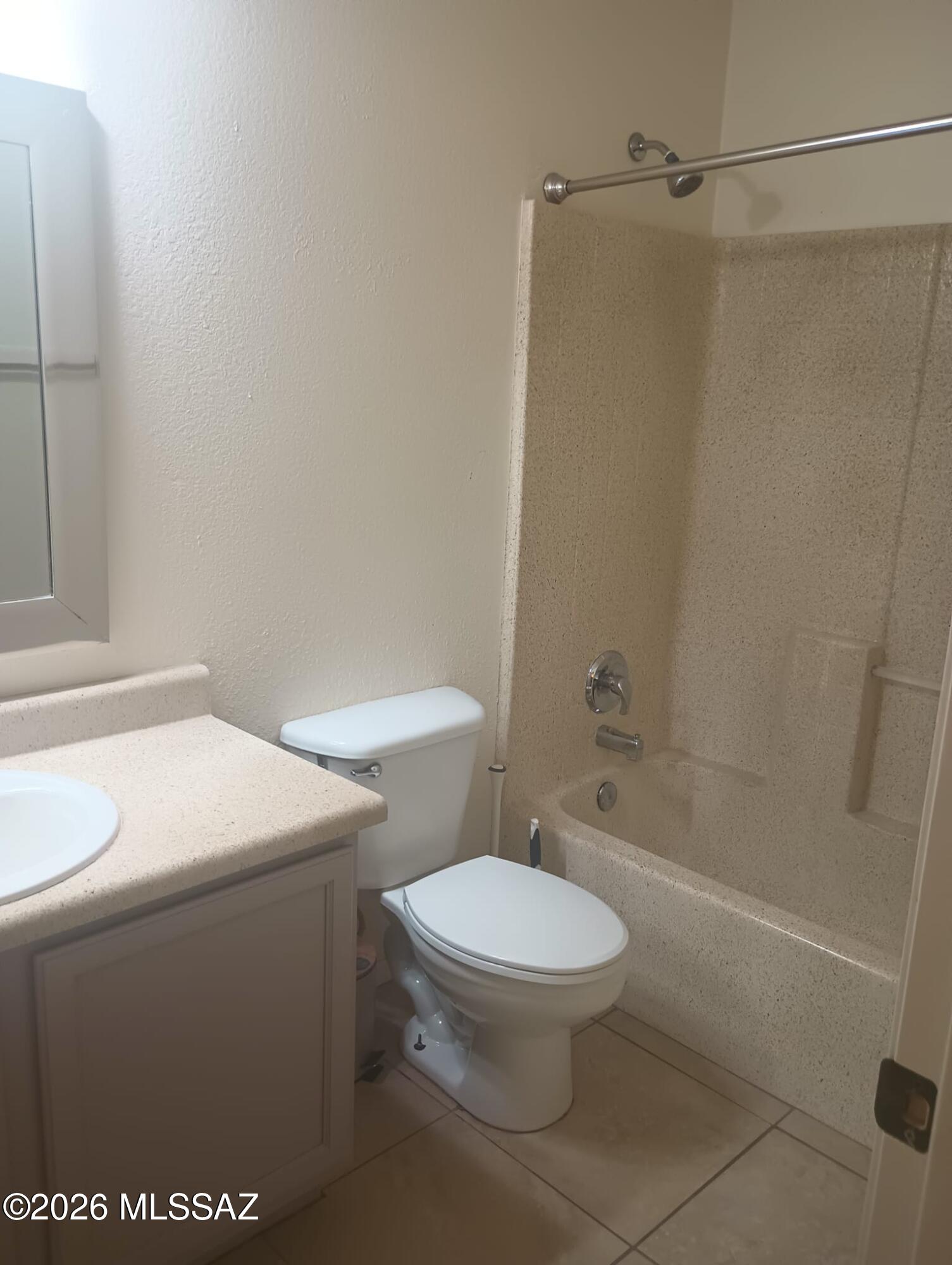 Mona Lisa Heights II - Residential Lease