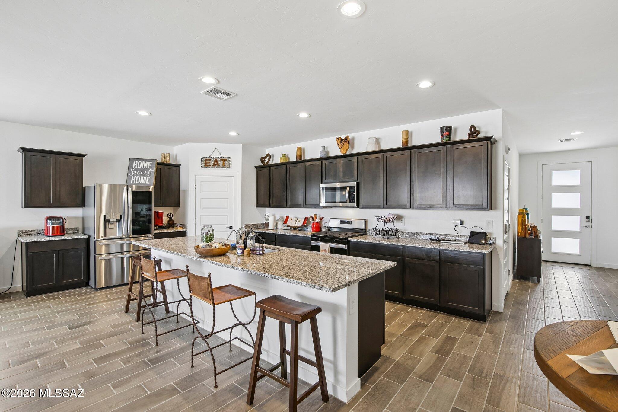 New Tucson Unit NO. 8 (1-455) - Residential Lease