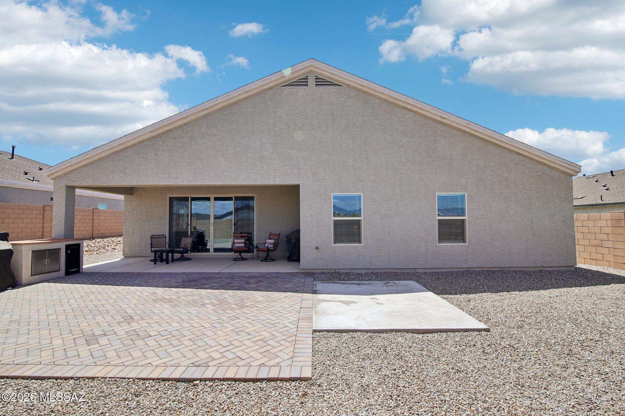 New Tucson Unit NO. 8 (1-455) - Residential Lease