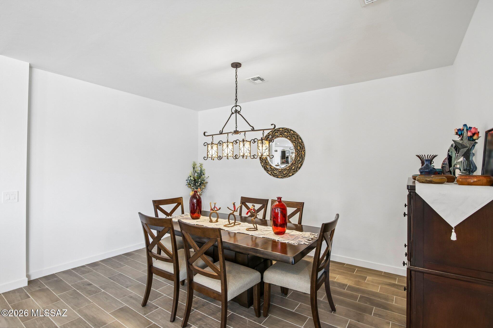 New Tucson Unit NO. 8 (1-455) - Residential Lease