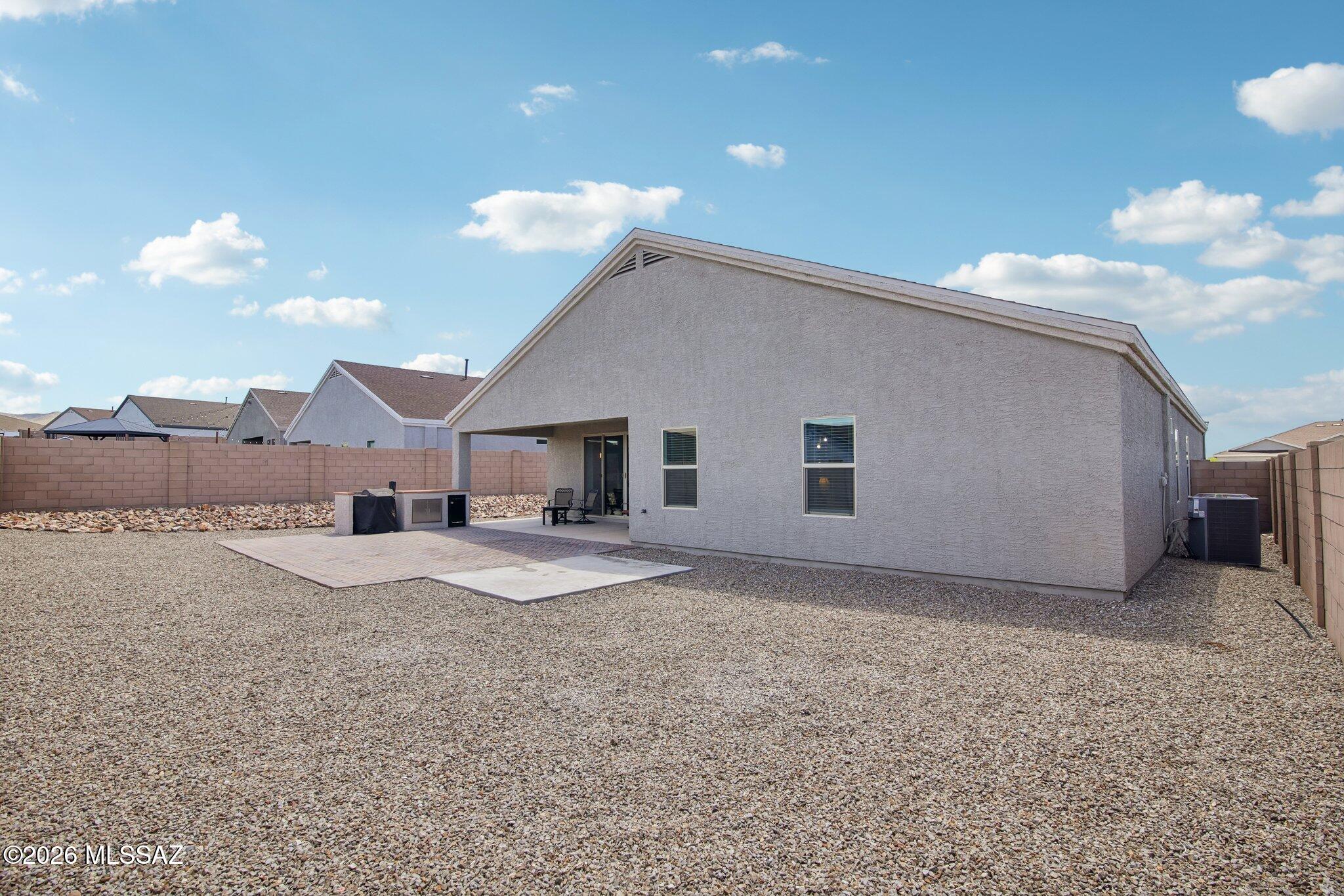 New Tucson Unit NO. 8 (1-455) - Residential Lease