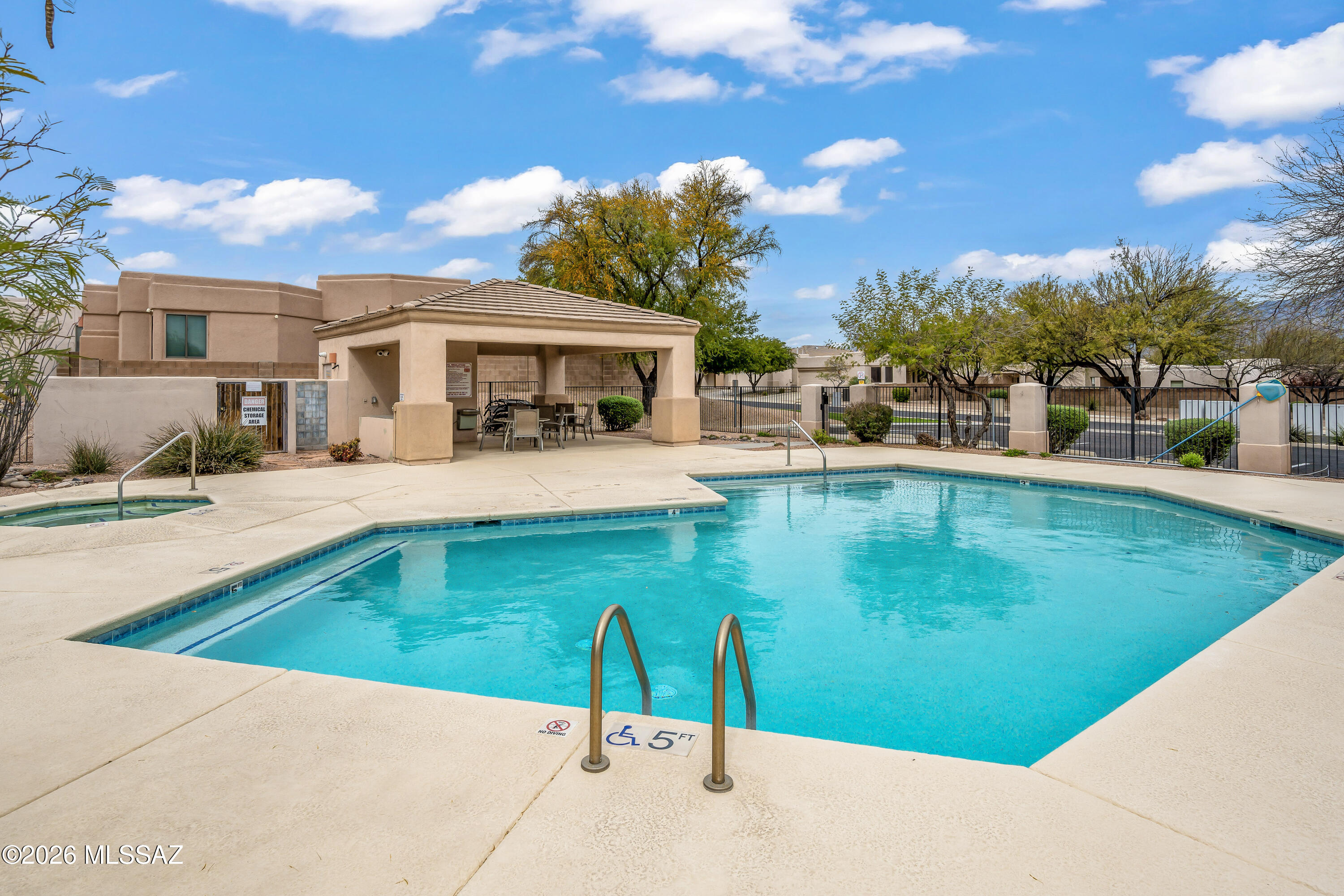 Rancho Esperero (1-343) - Residential