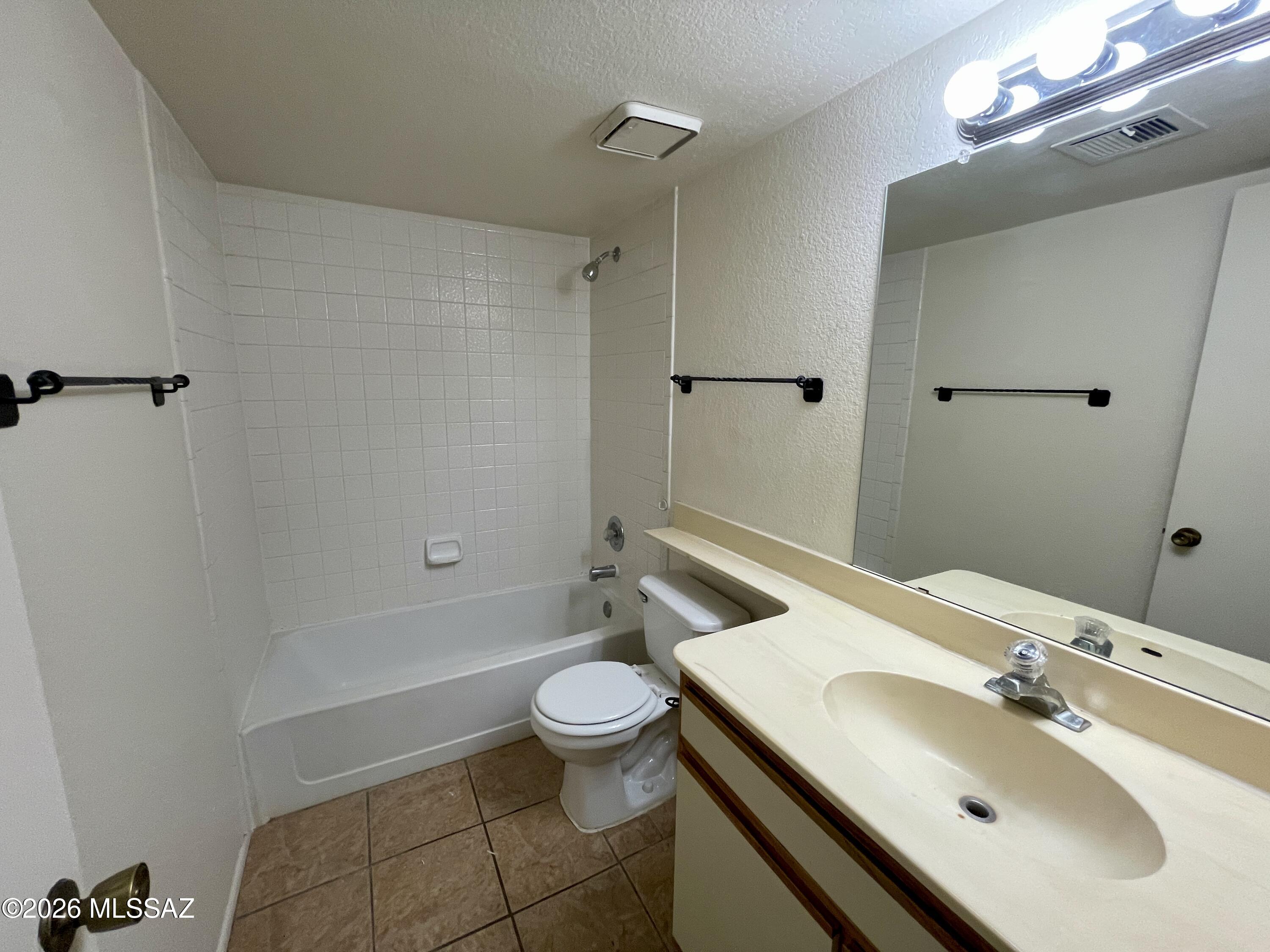 Midvale Park Commerce Center Amend. (1-23) - Residential Lease