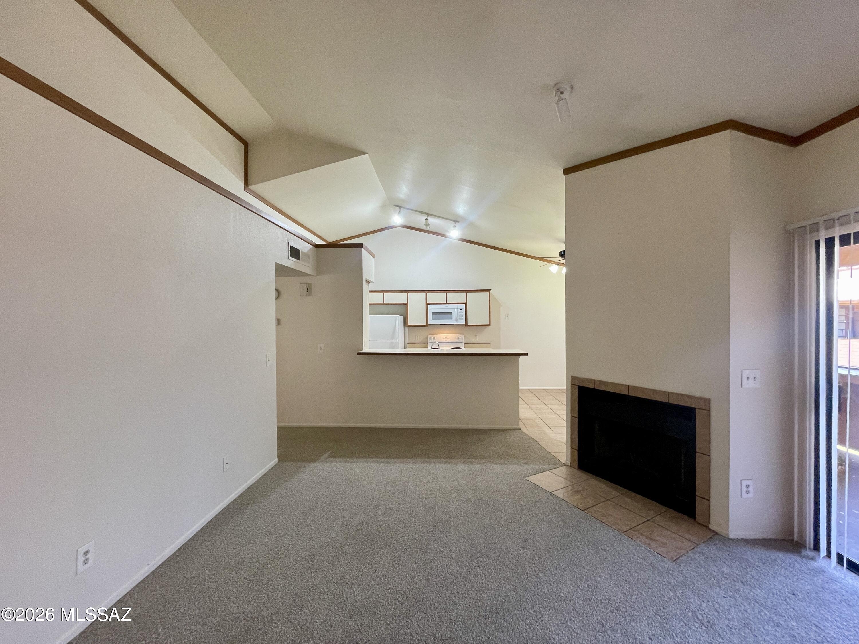 Midvale Park Commerce Center Amend. (1-23) - Residential Lease