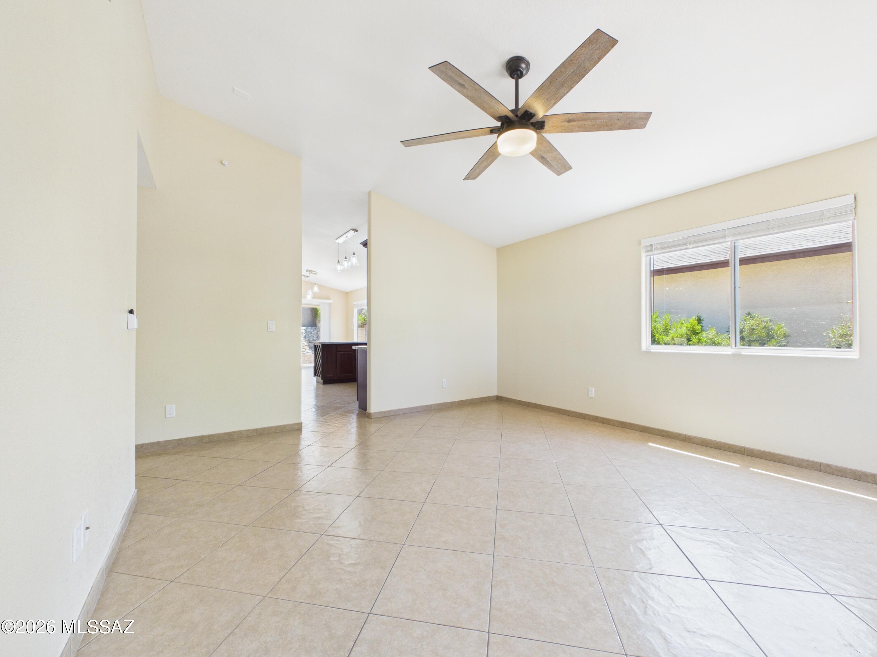 Elliott Homes At Rita Ranch (1-521) - Residential