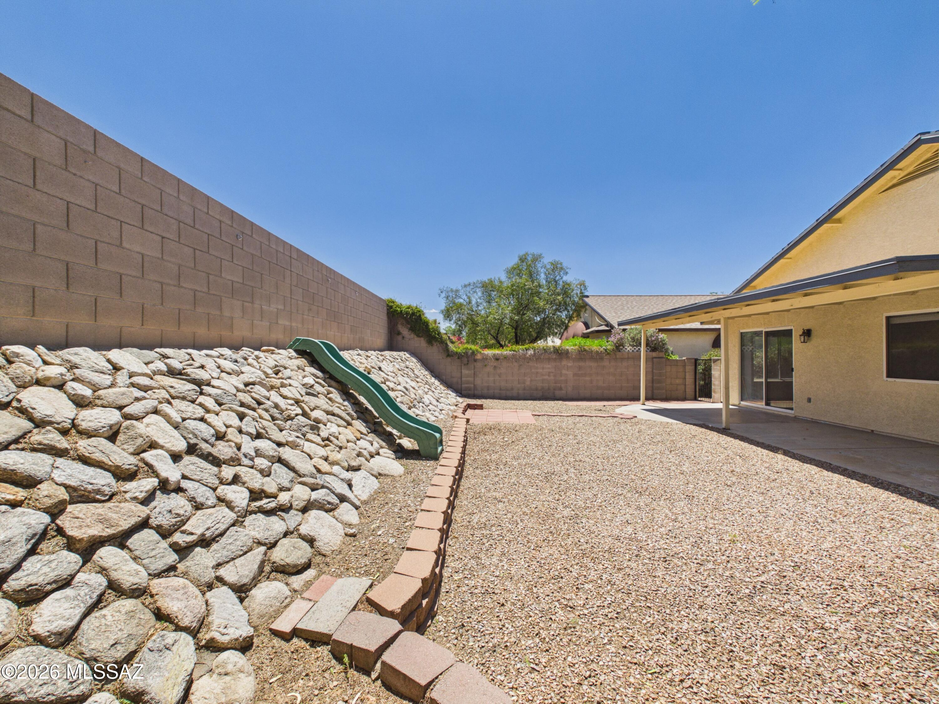 Elliott Homes At Rita Ranch (1-521) - Residential