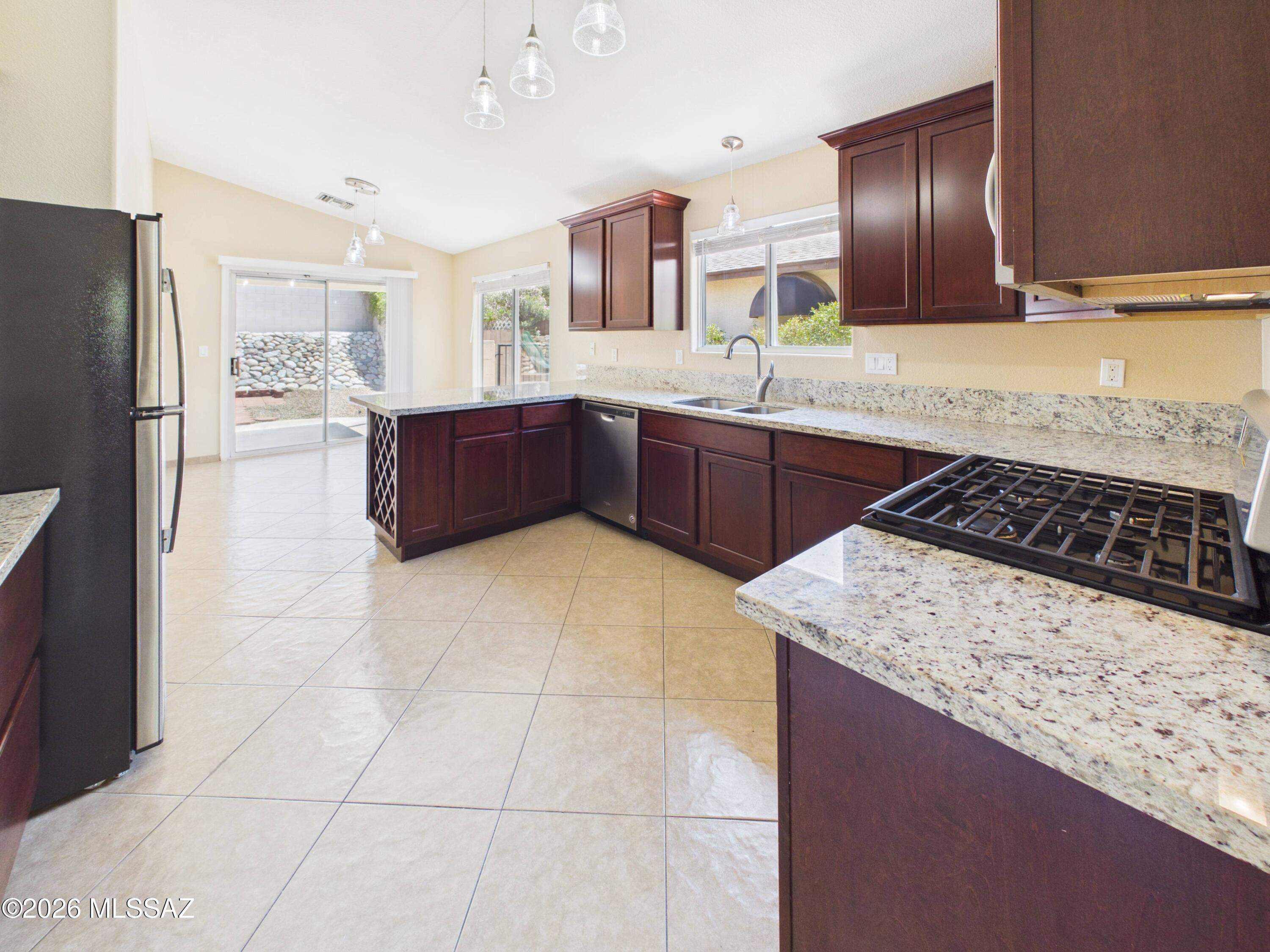 Elliott Homes At Rita Ranch (1-521) - Residential
