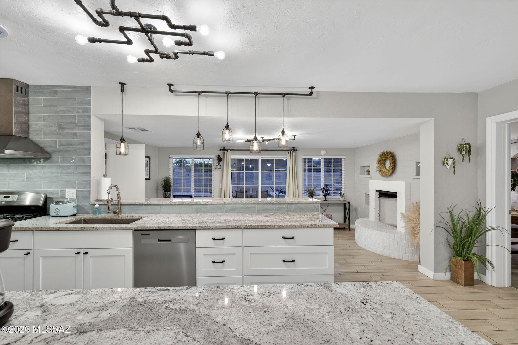 Del Monte Village - Residential