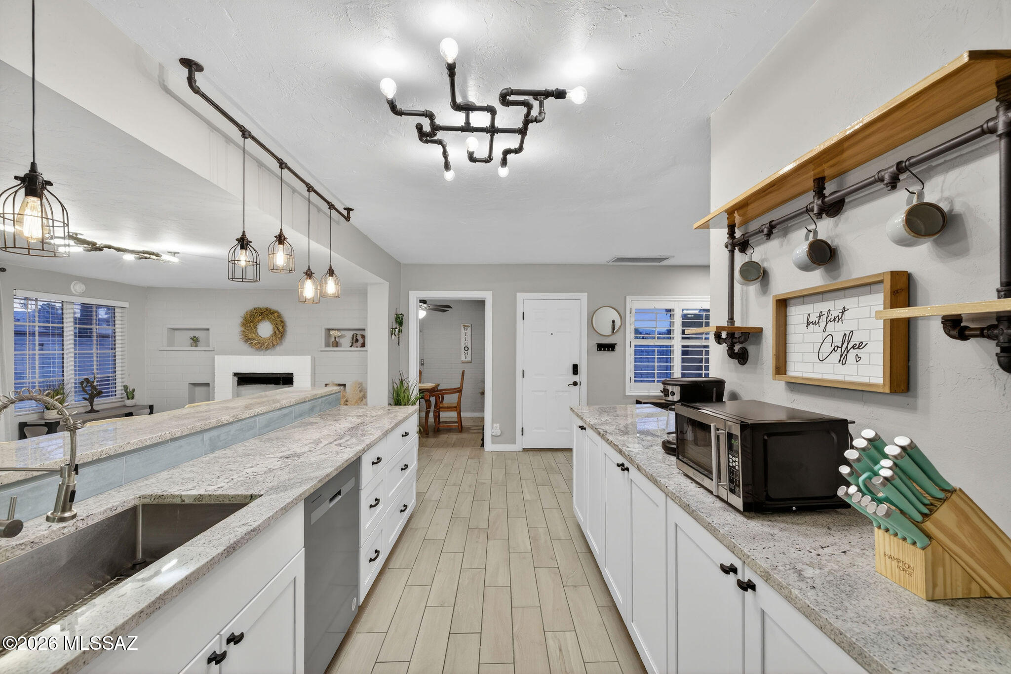 Del Monte Village - Residential