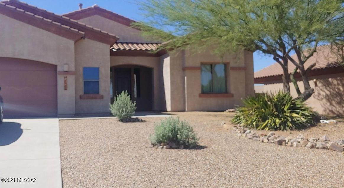 This home is Premier built with a lot attention to detail! Great split bedroom floor plan with  generous sized bedrooms.
New dishwasher and carpet in the den. This is  a 3 bedroom home with a den.