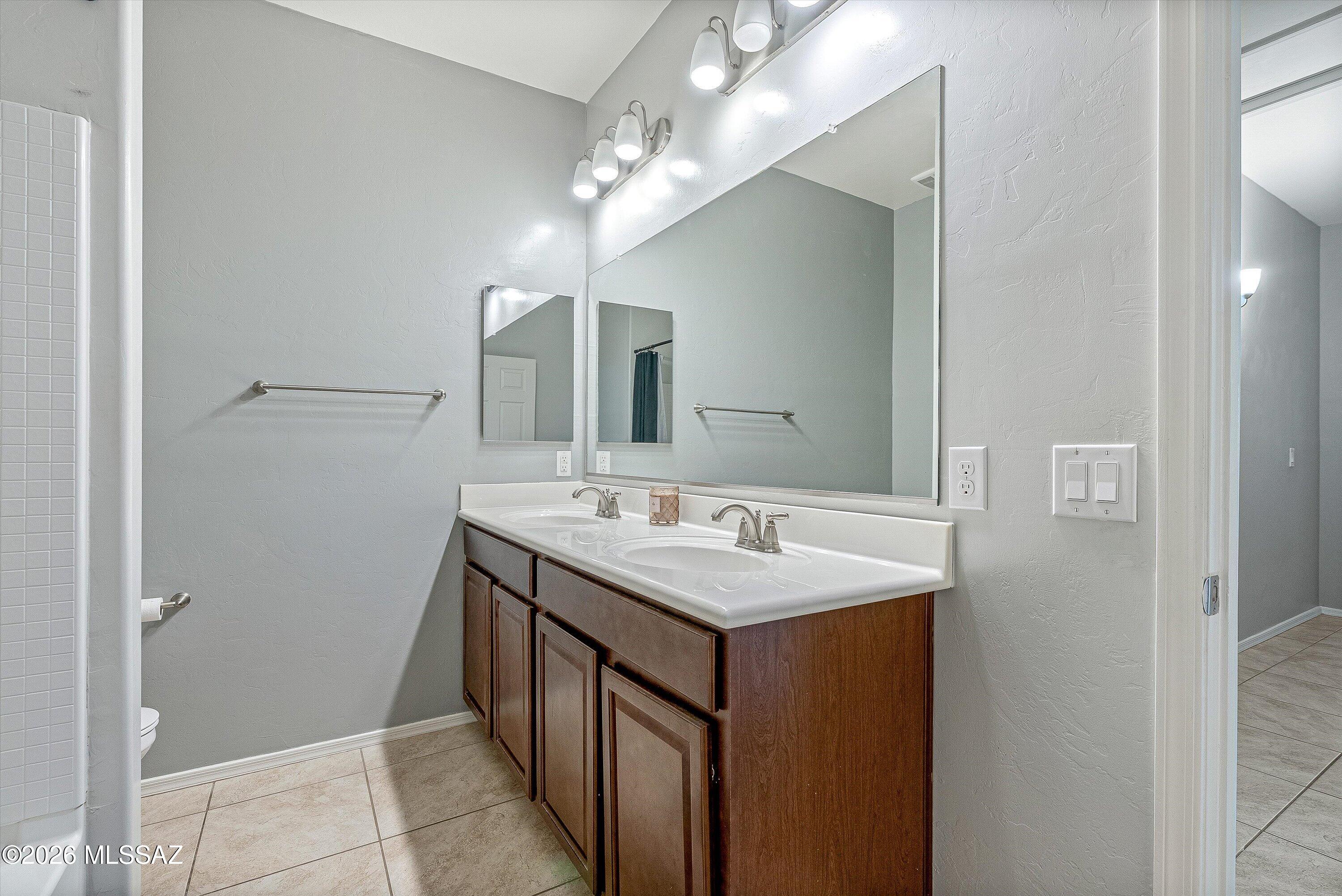 New Tucson Unit NO. 5 (1-312) - Residential