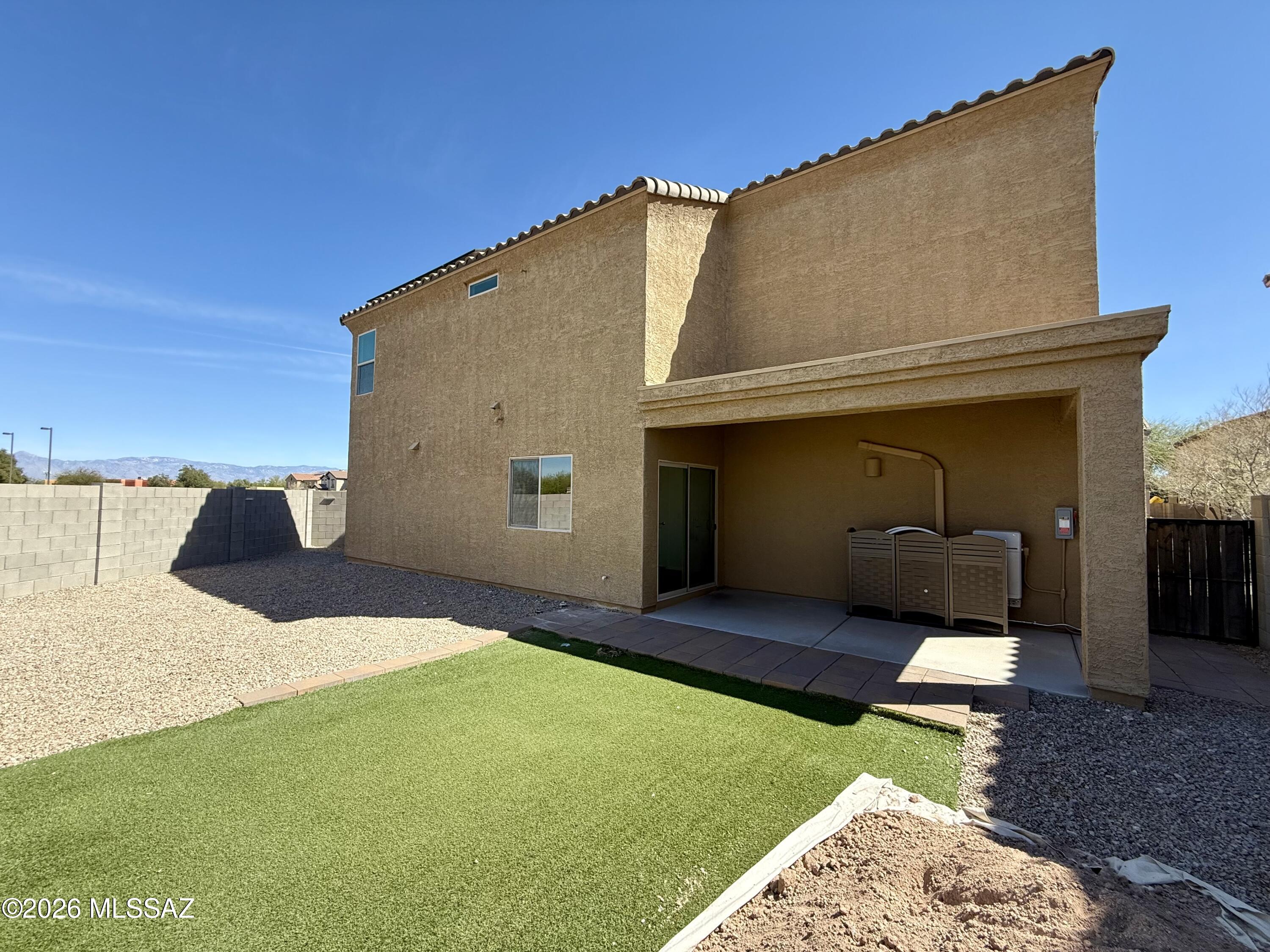 Vista Montana Estates - Residential Lease