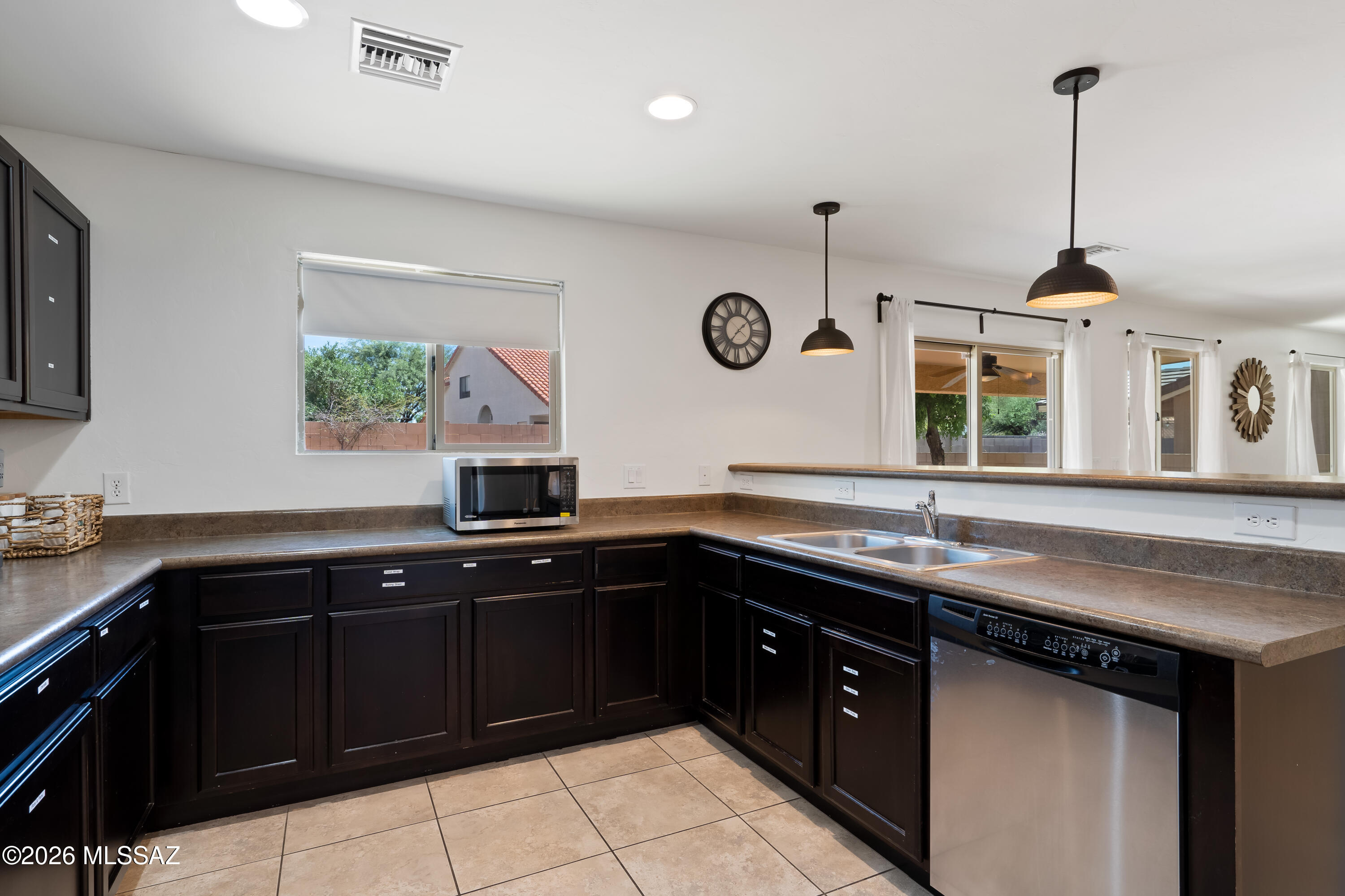 Countryside Manor (1-52) - Residential
