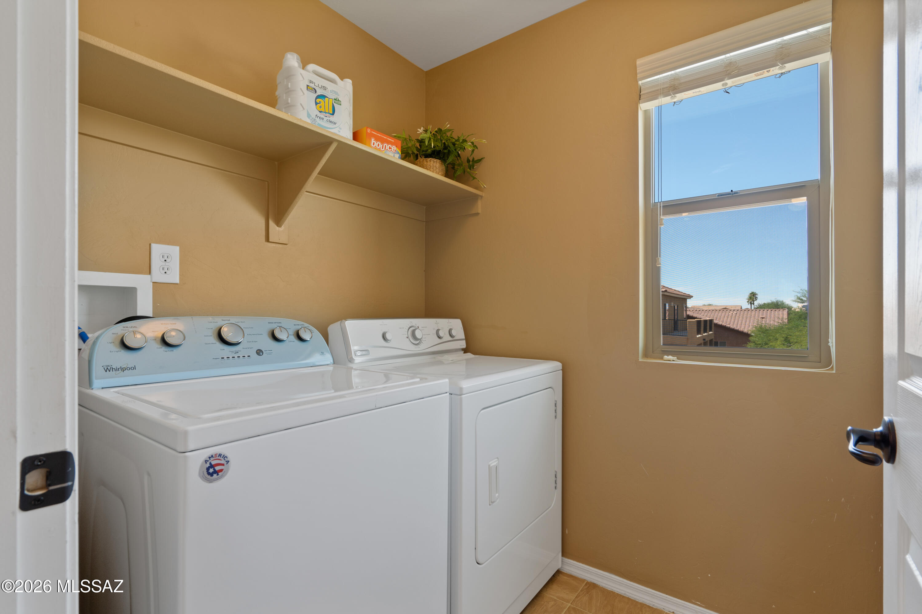 Countryside Manor (1-52) - Residential