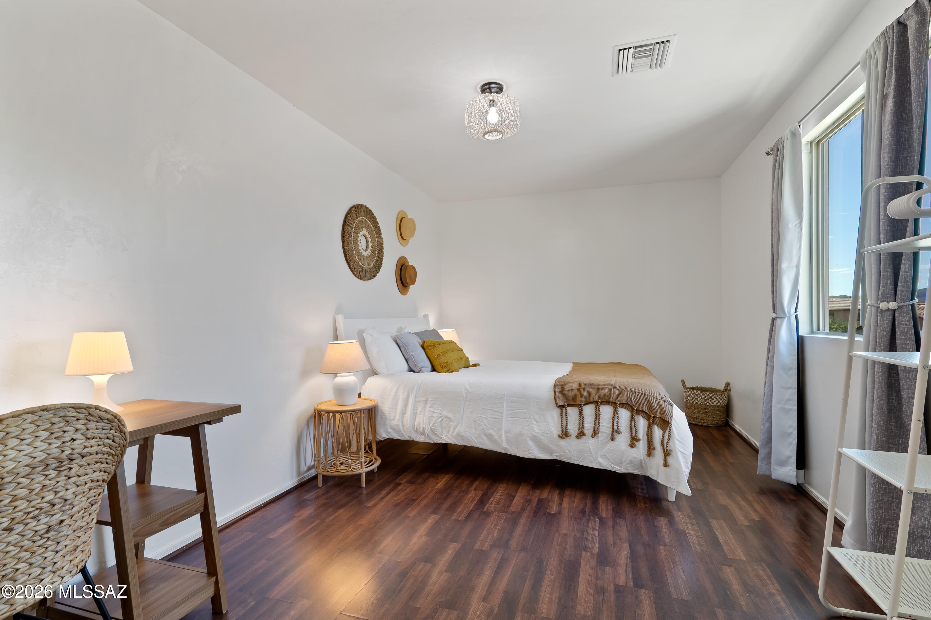 Countryside Manor (1-52) - Residential