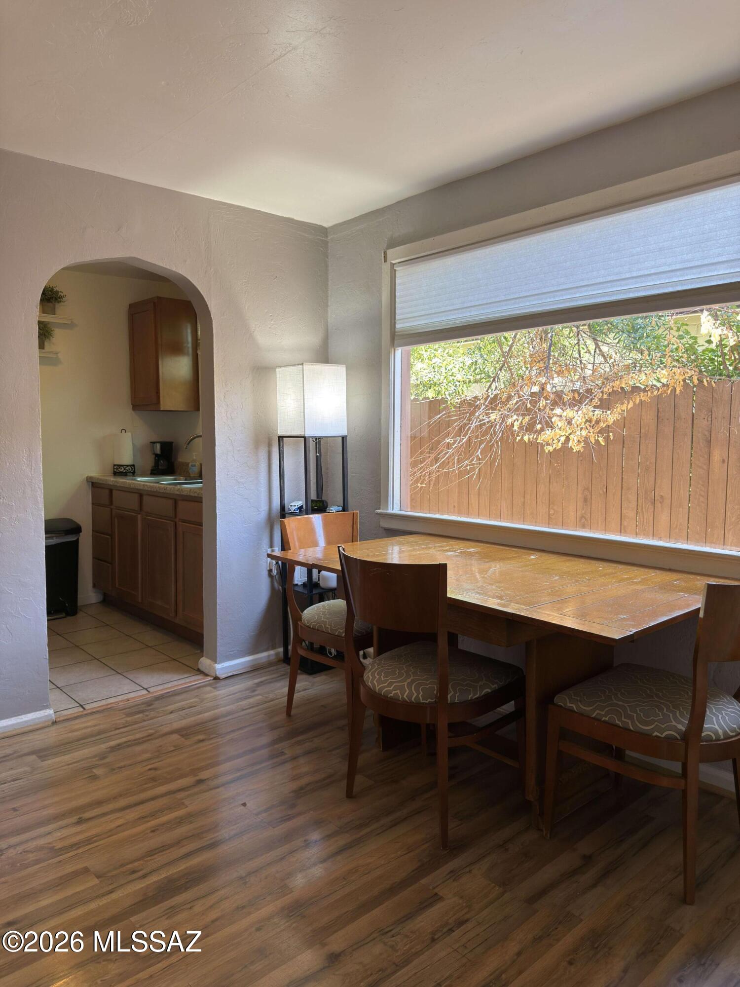 Country Club Manor - Residential Income