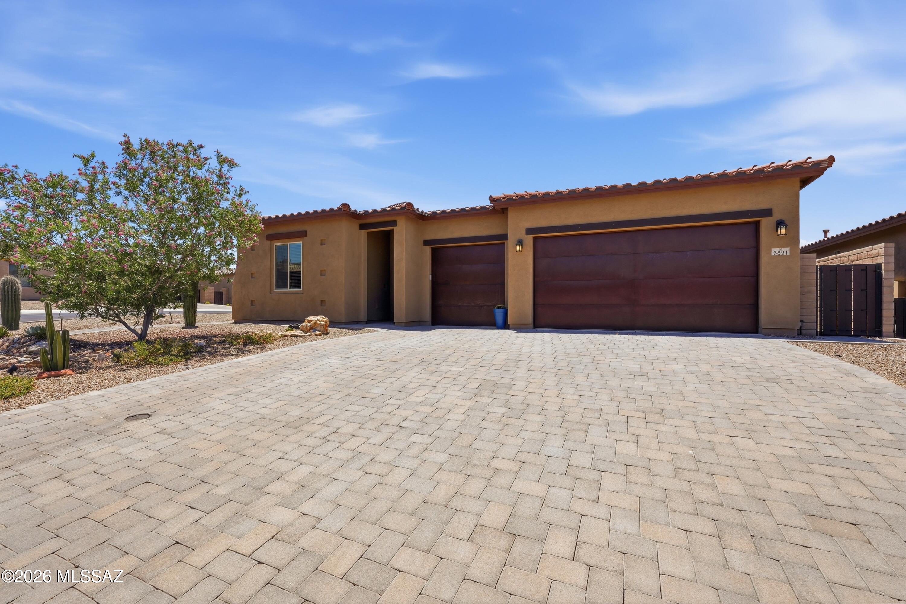 Boulder Bridge Pass II At Dove Mountain SQ20143250154 - Residential