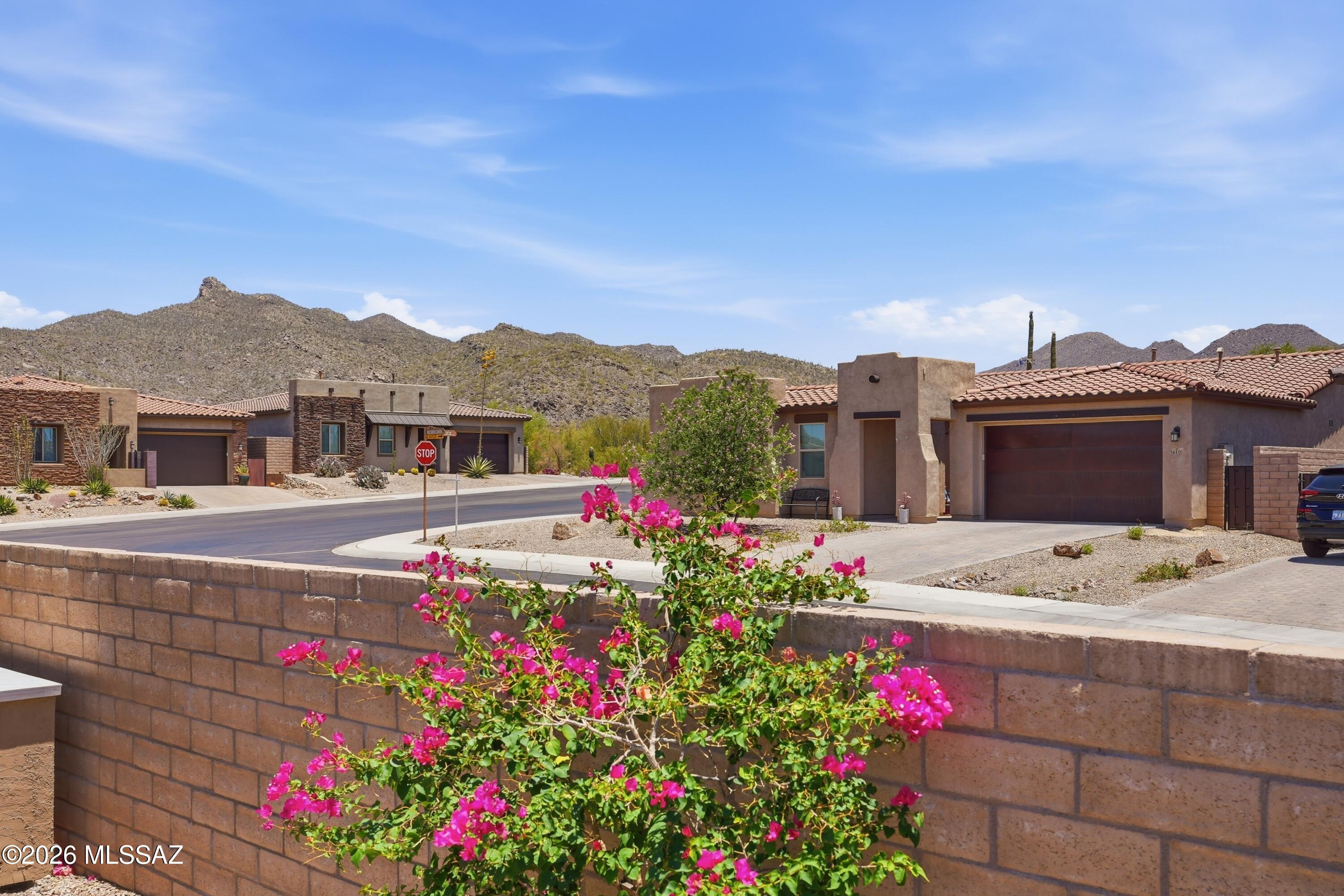 Boulder Bridge Pass II At Dove Mountain SQ20143250154 - Residential