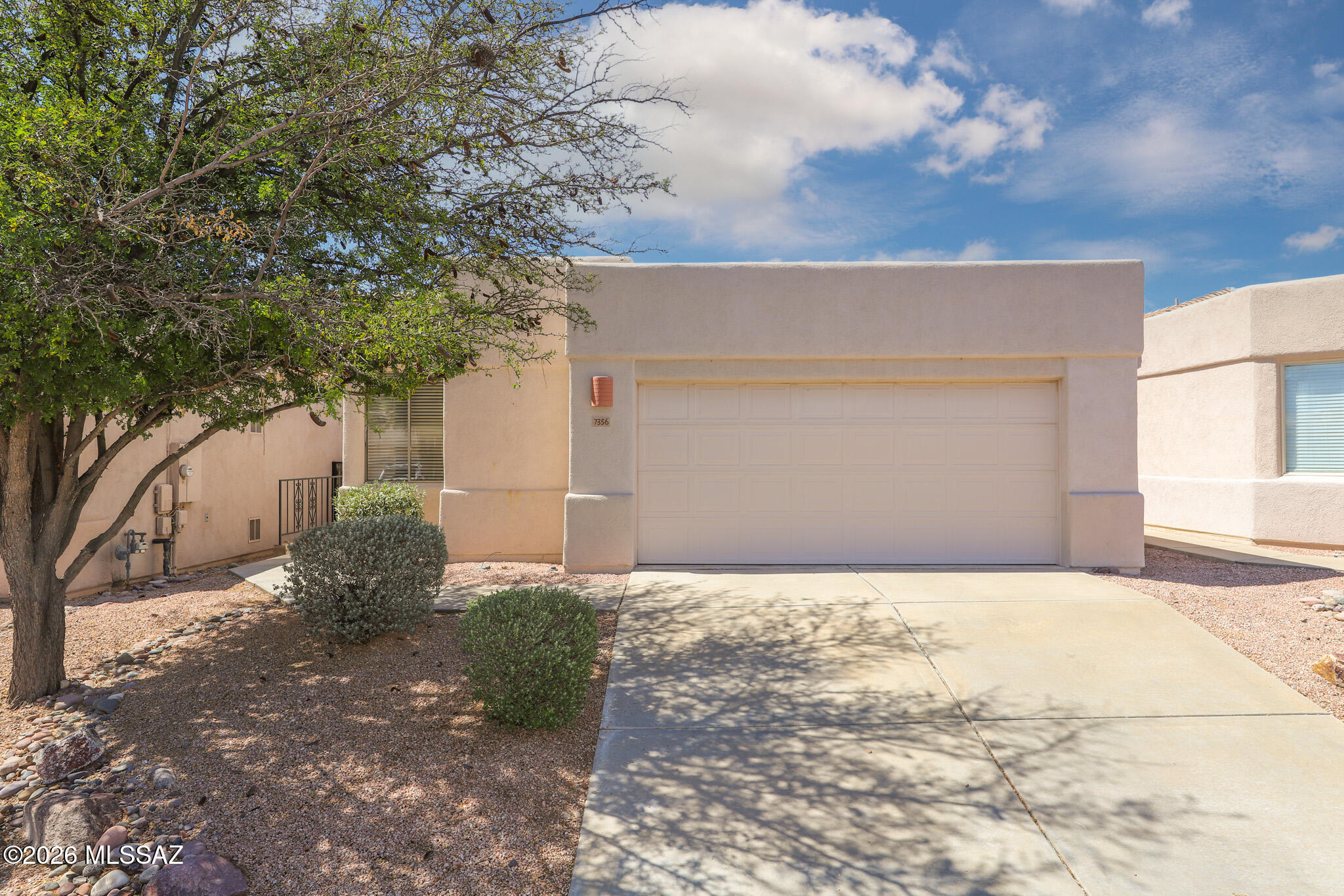 Rancho Esperero (1-343) - Residential Lease