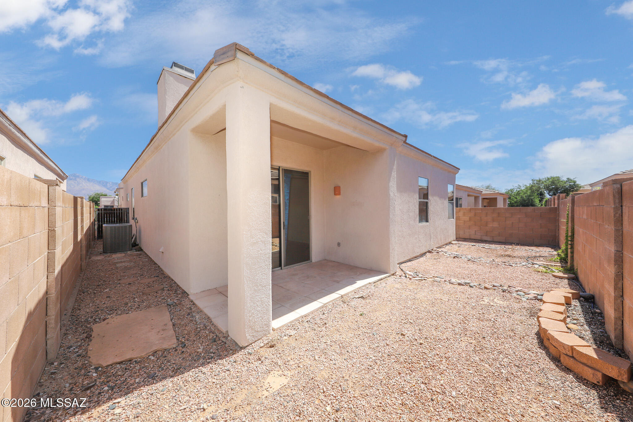 Rancho Esperero (1-343) - Residential Lease