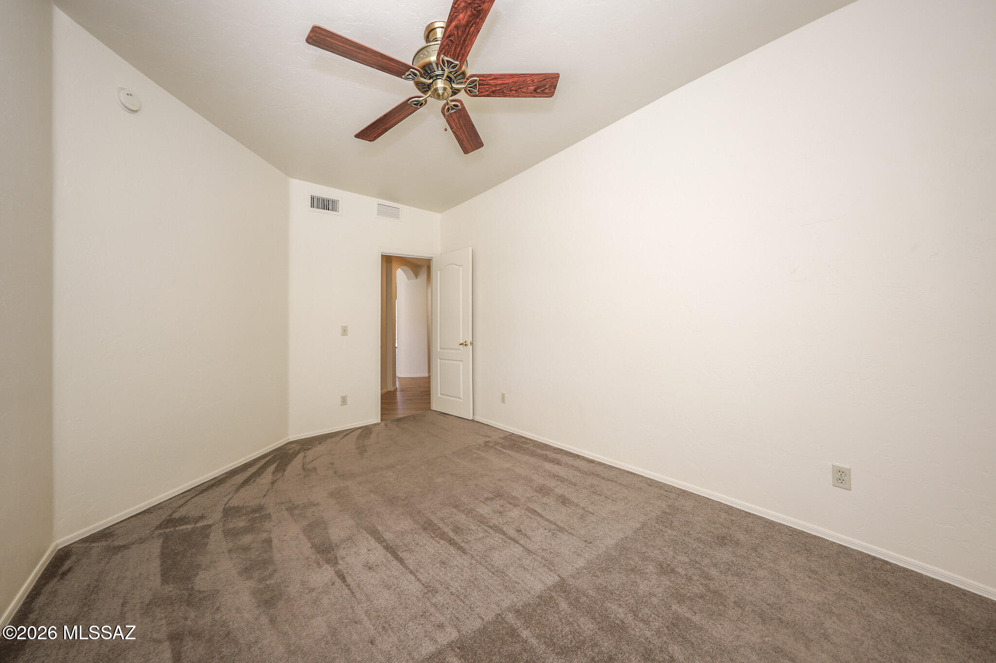Rancho Esperero (1-343) - Residential Lease