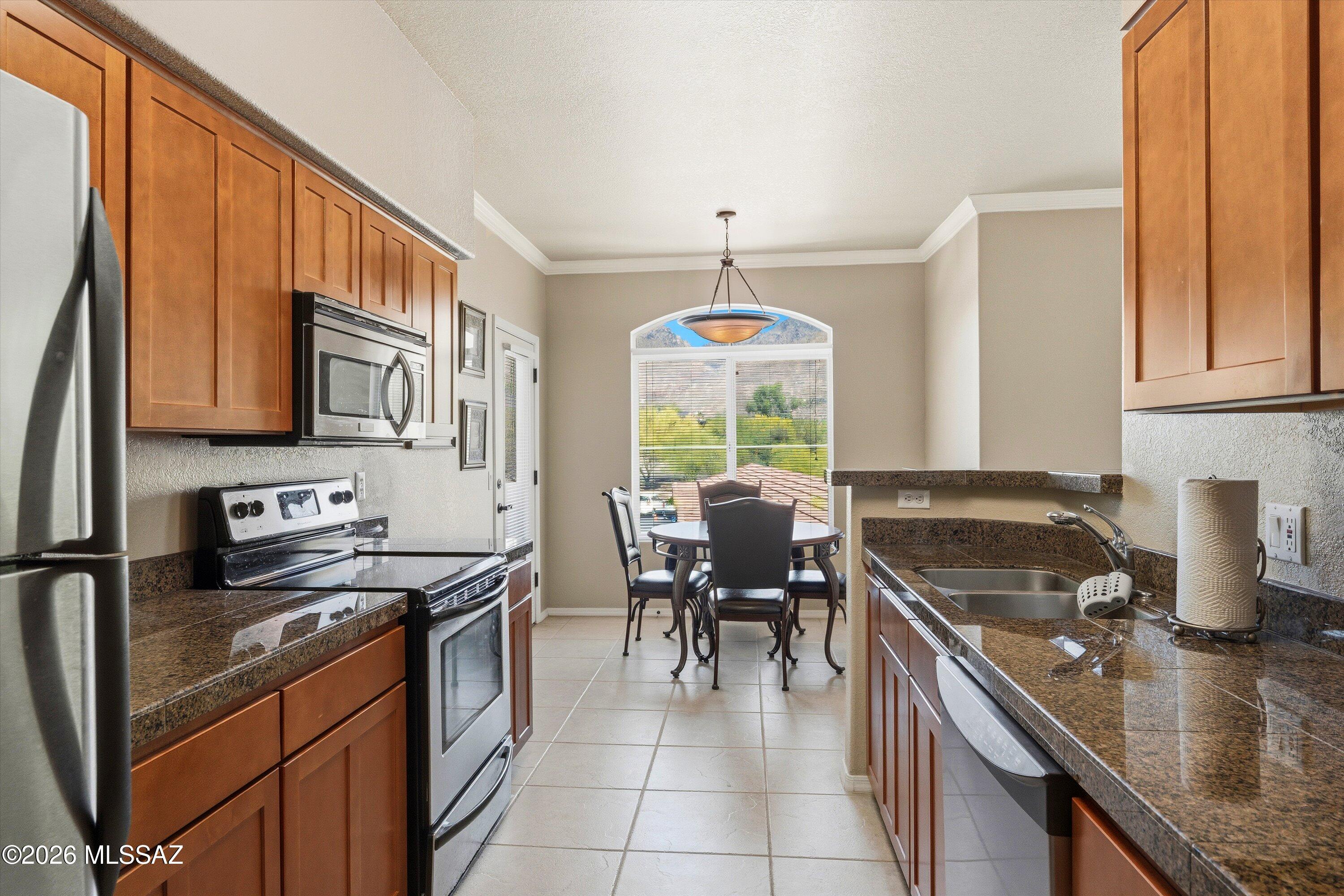 Pinnacle Canyon Condominium - Residential